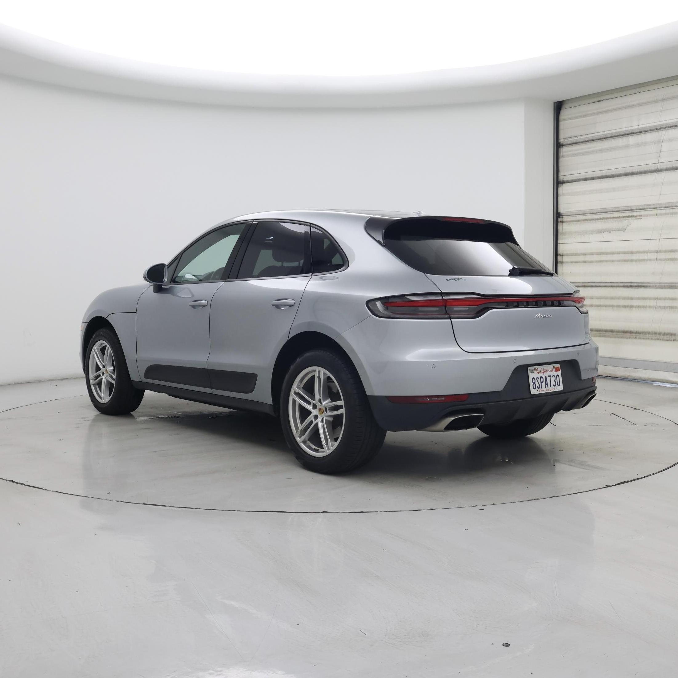Thumbnail: 2020 Porsche Macan - 2