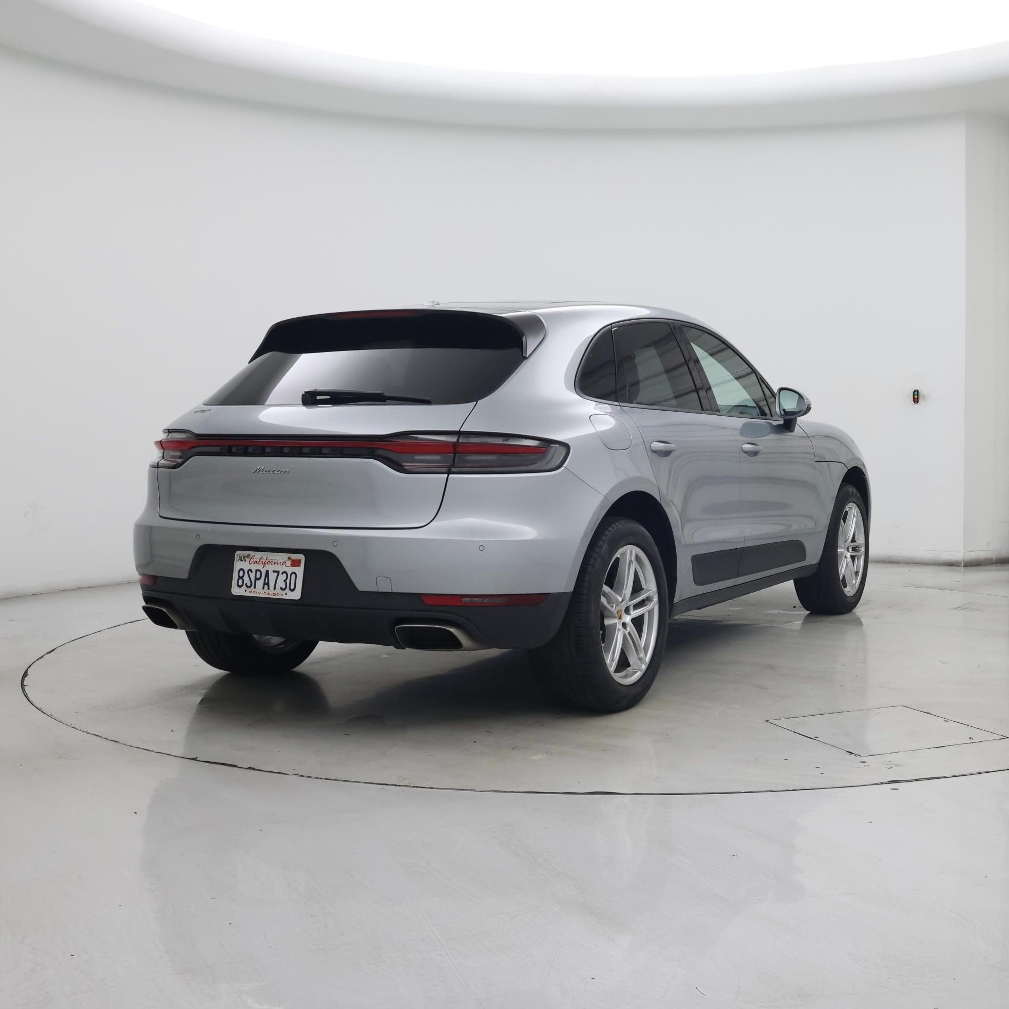 Thumbnail: 2020 Porsche Macan - 8