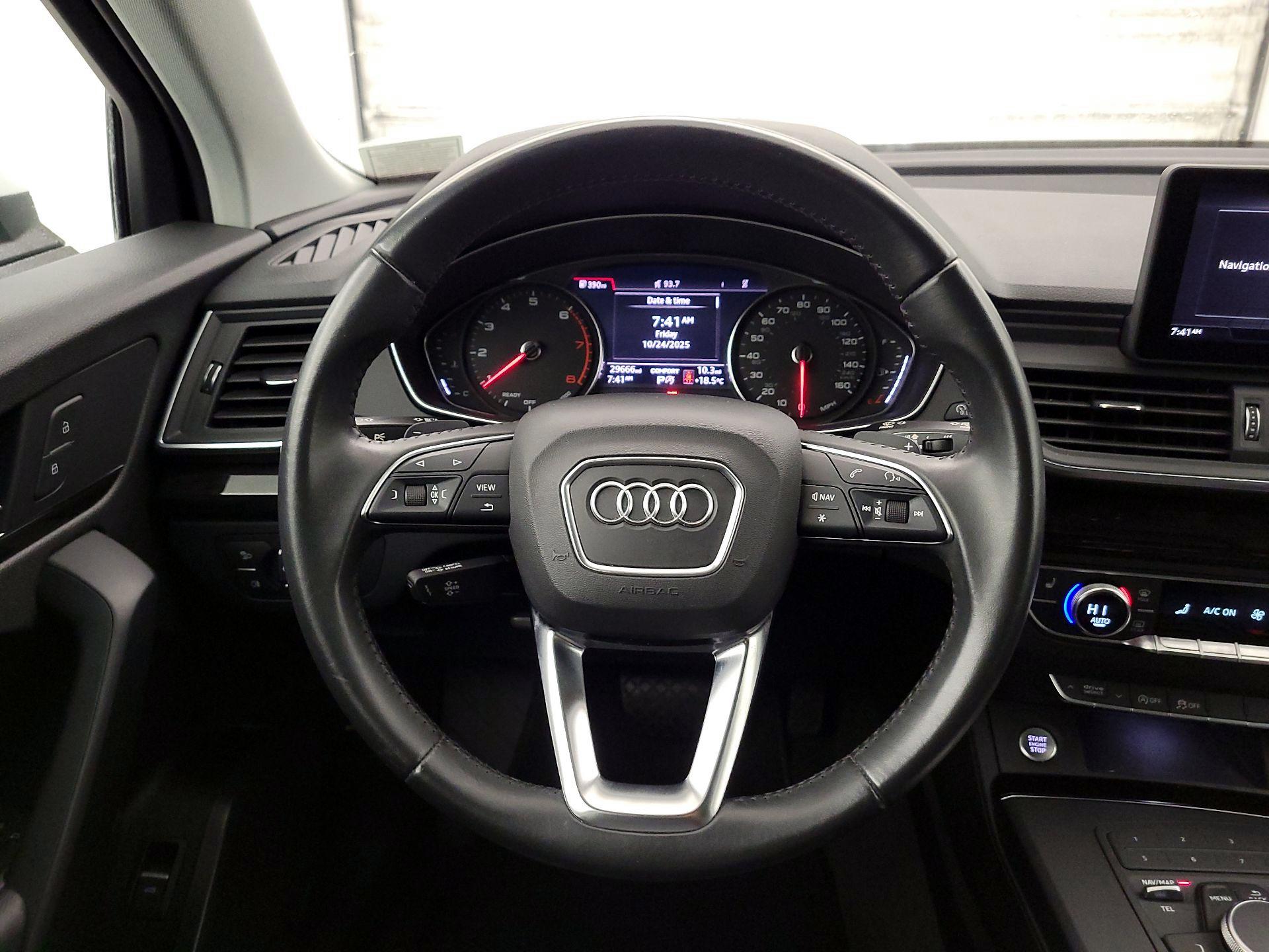 Thumbnail: 2019 Audi Q5 - 10
