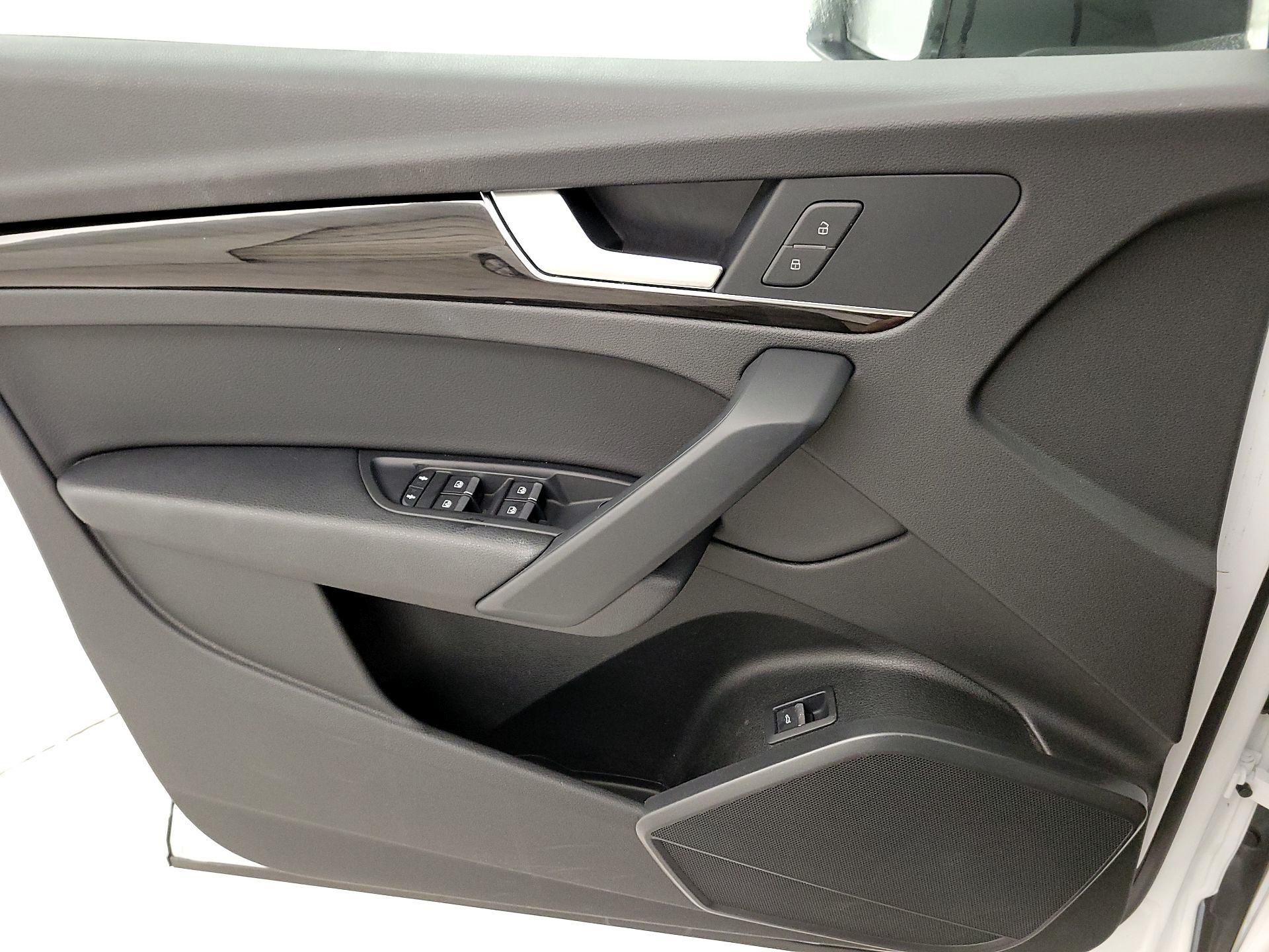 Thumbnail: 2019 Audi Q5 - 12