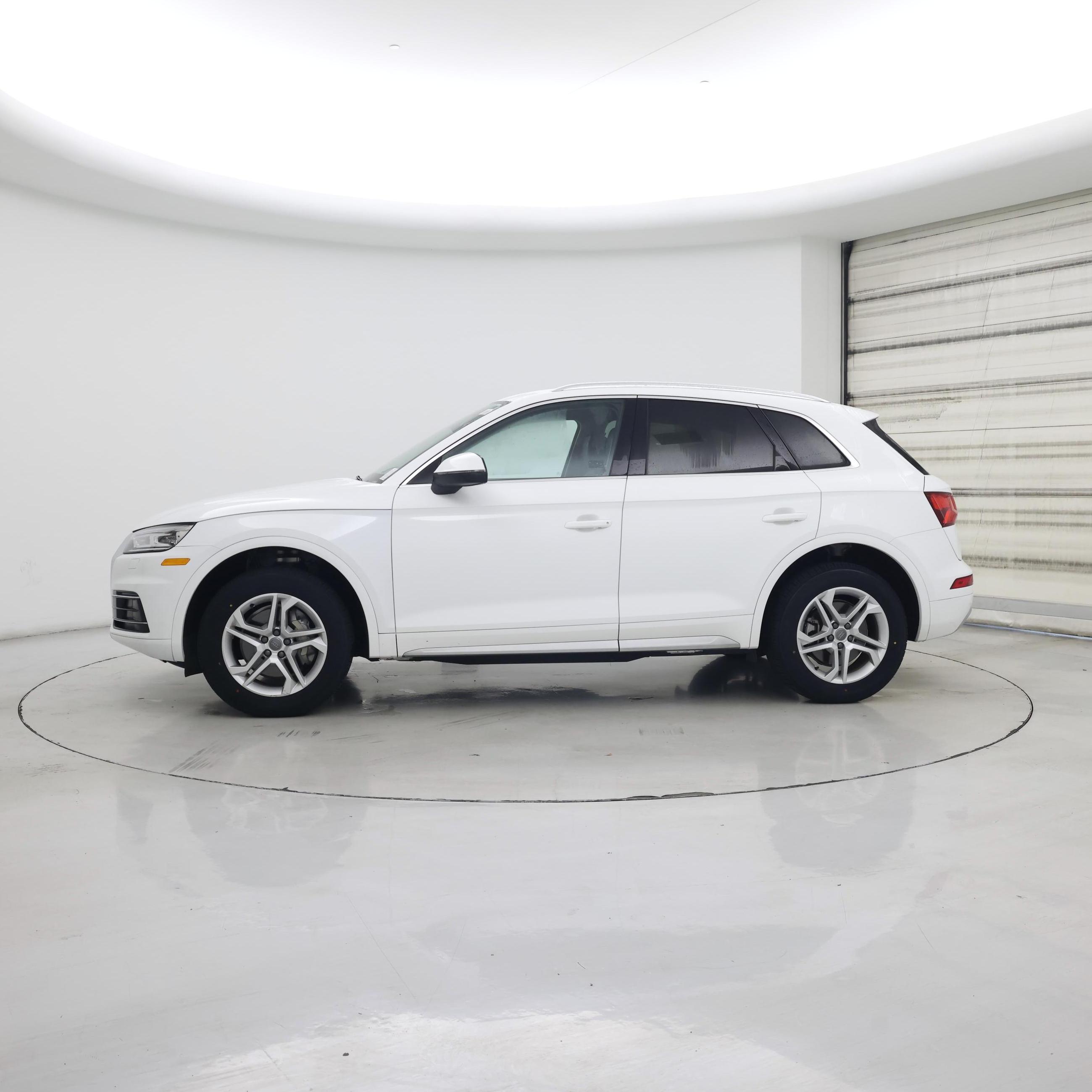 Thumbnail: 2019 Audi Q5 - 3