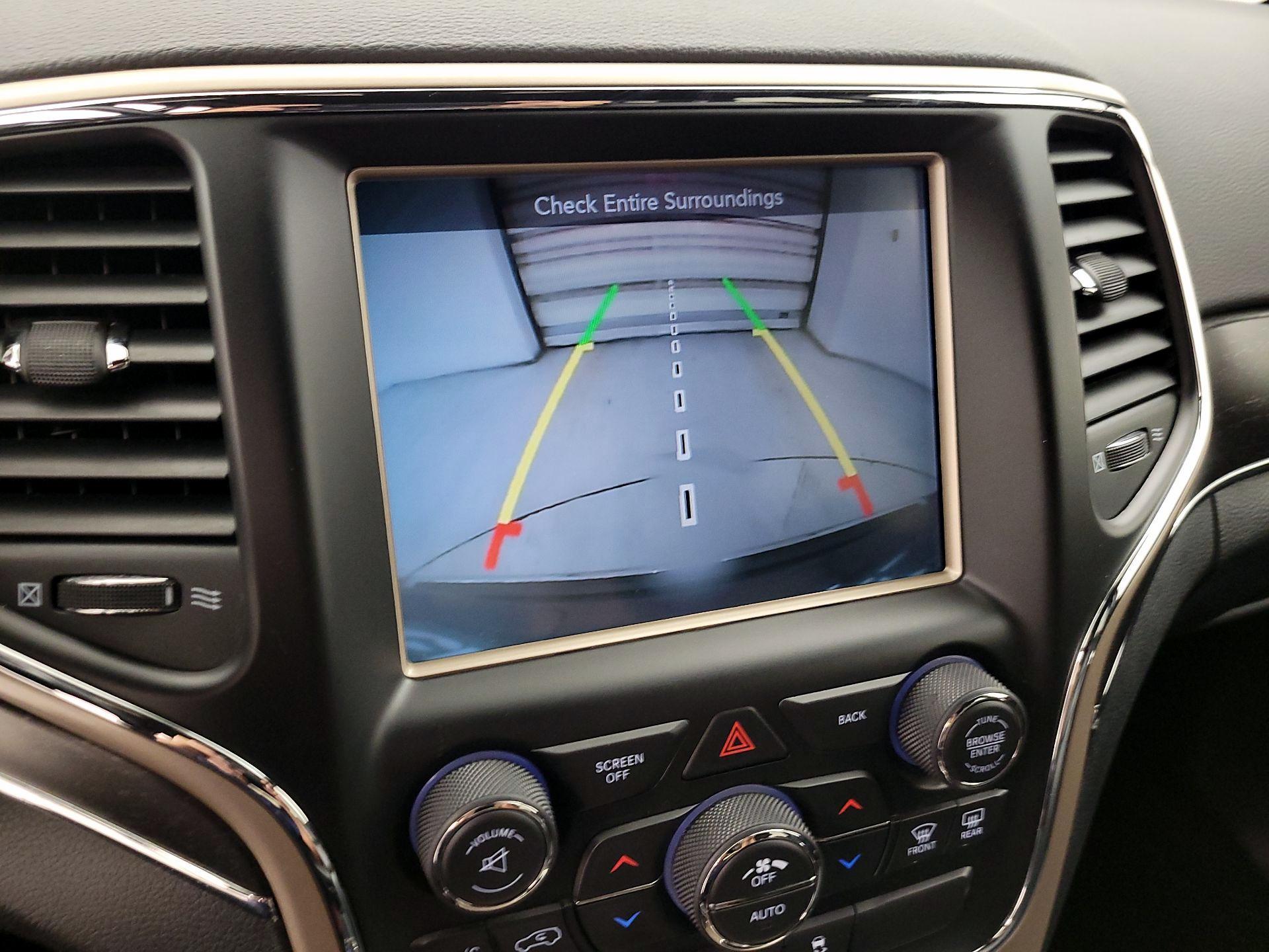 Thumbnail: 2015 Jeep Grand Cherokee - 14