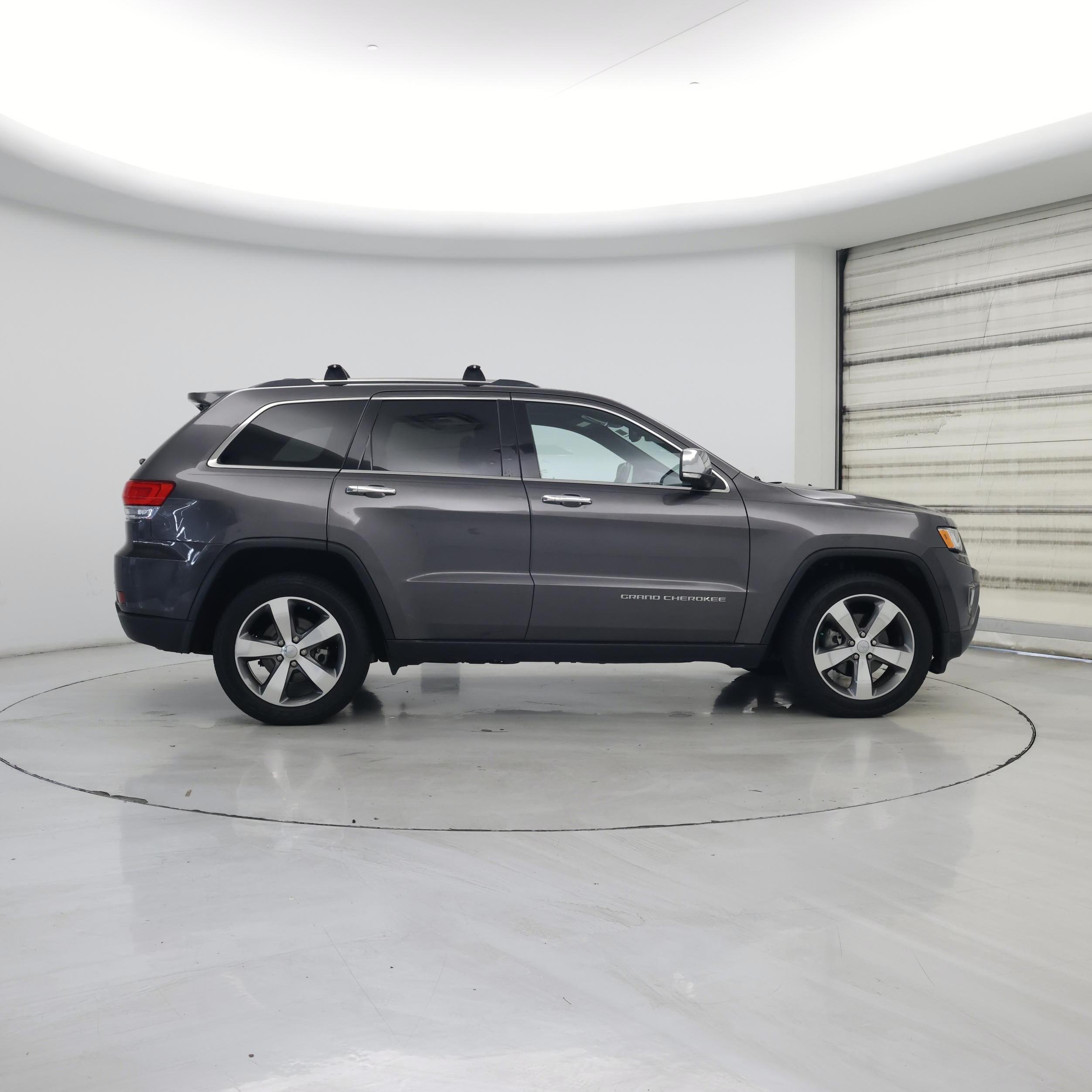 Thumbnail: 2015 Jeep Grand Cherokee - 7