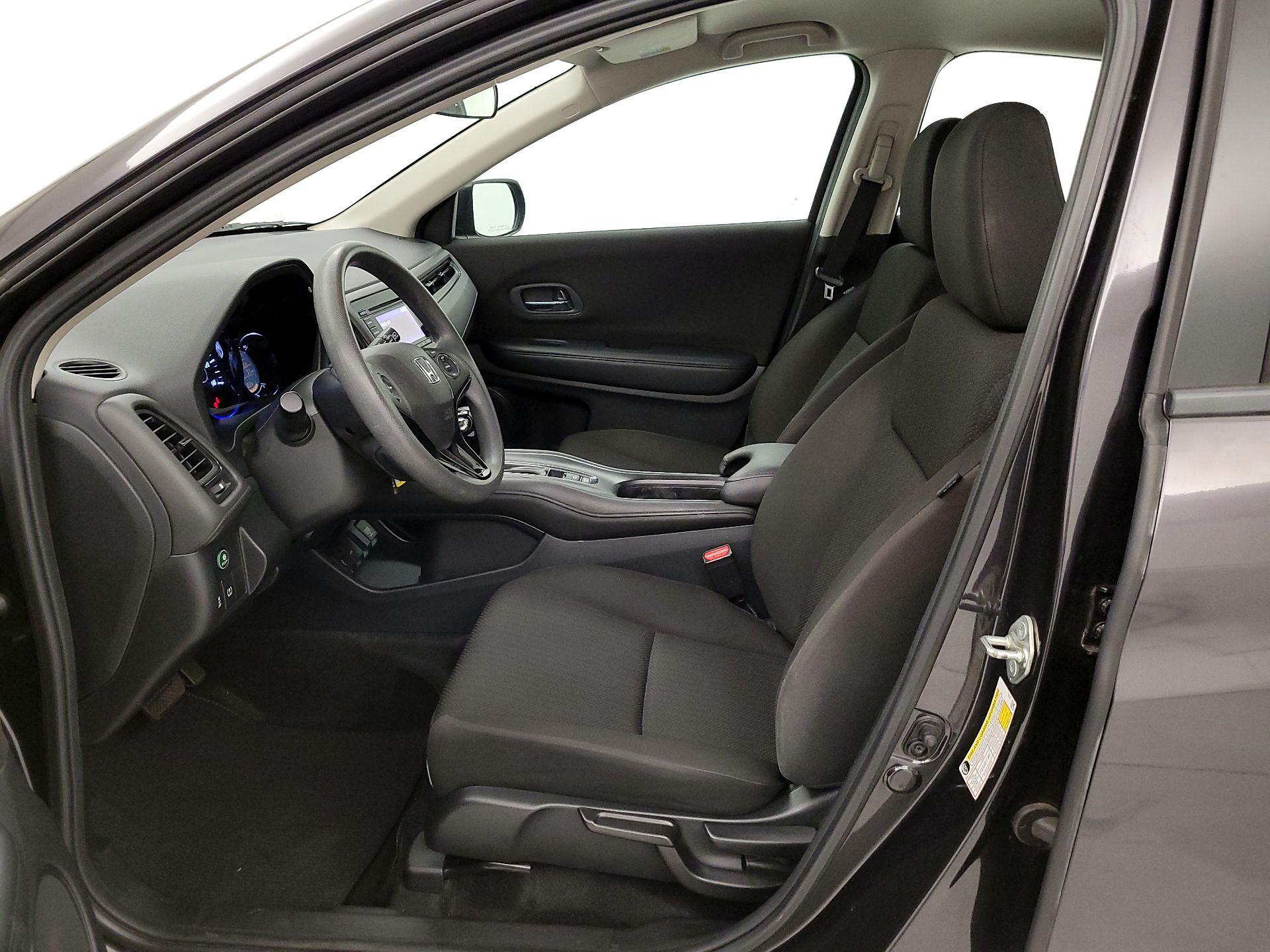 Thumbnail: 2018 Honda HR-V - 11