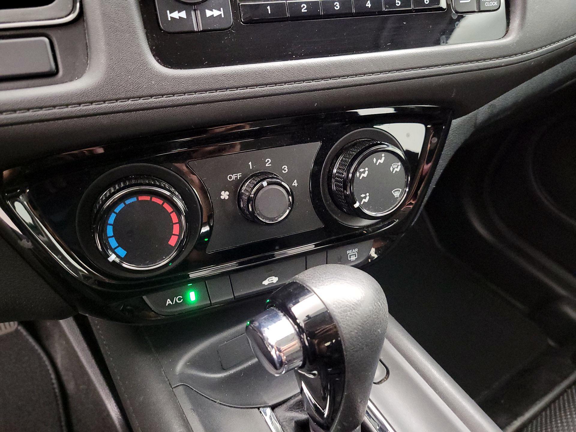 Thumbnail: 2018 Honda HR-V - 16