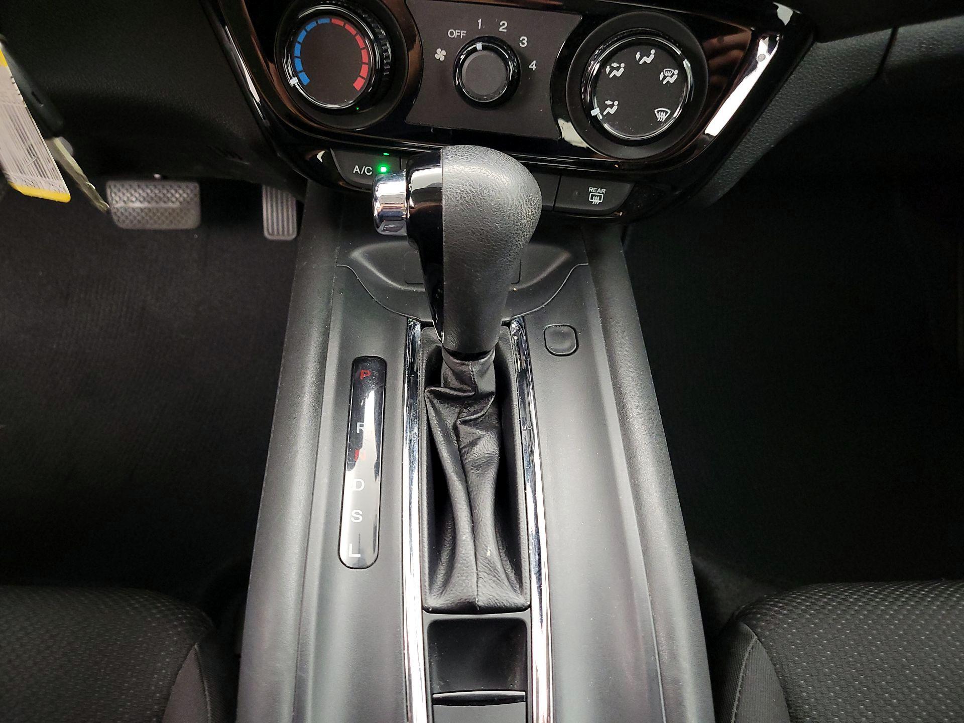 Thumbnail: 2018 Honda HR-V - 17