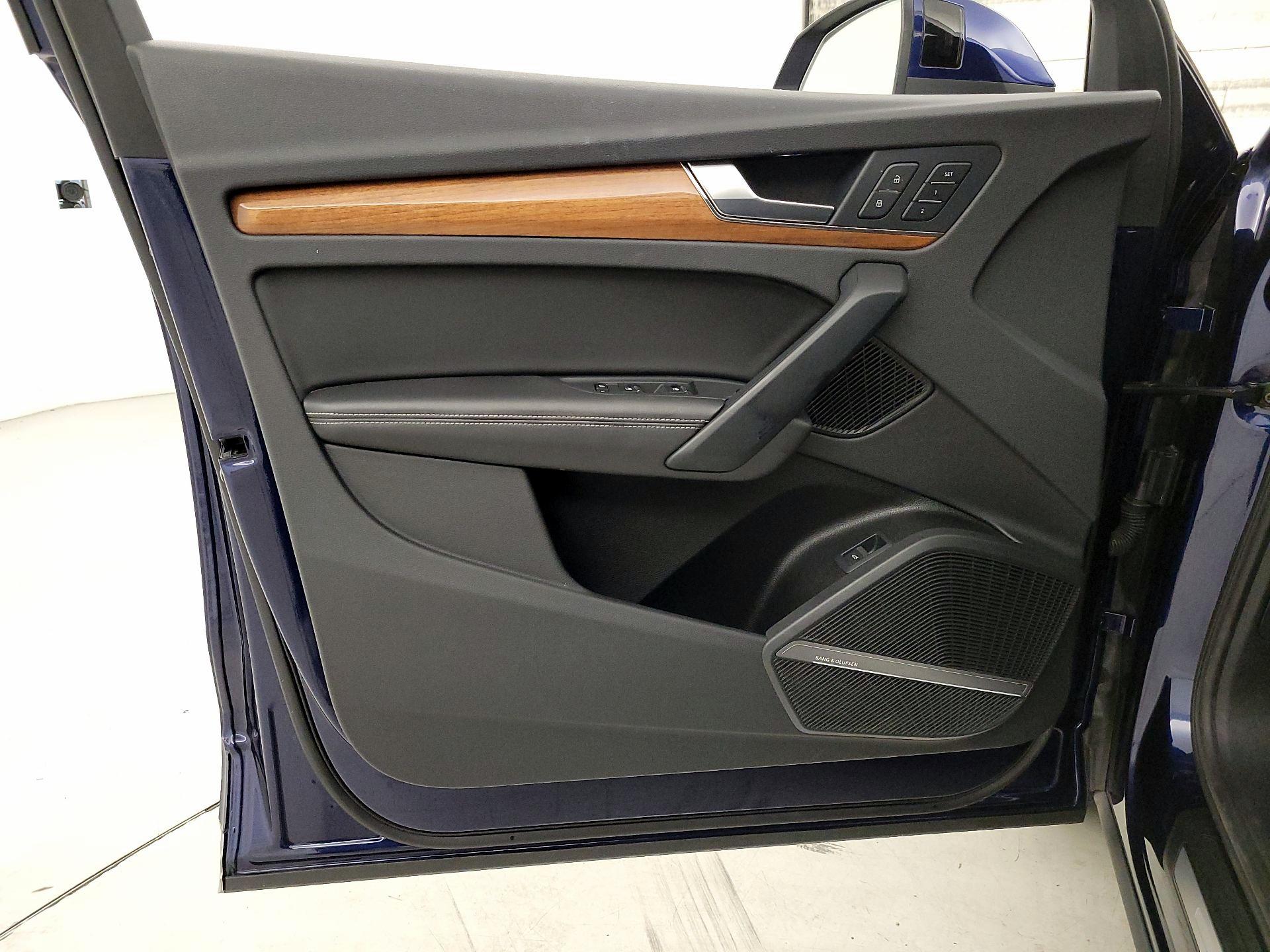 Thumbnail: 2021 Audi Q5 - 12