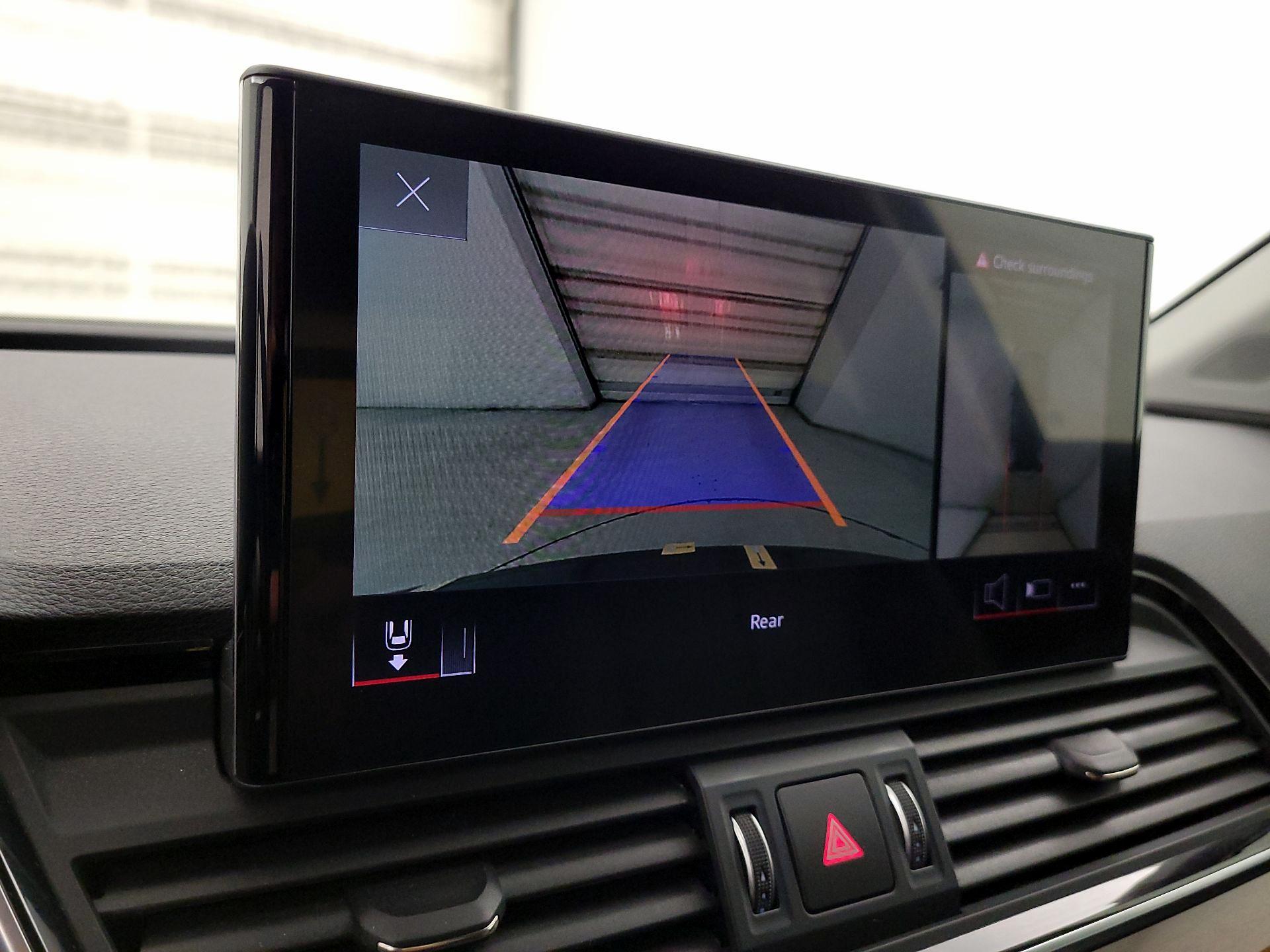 Thumbnail: 2021 Audi Q5 - 15