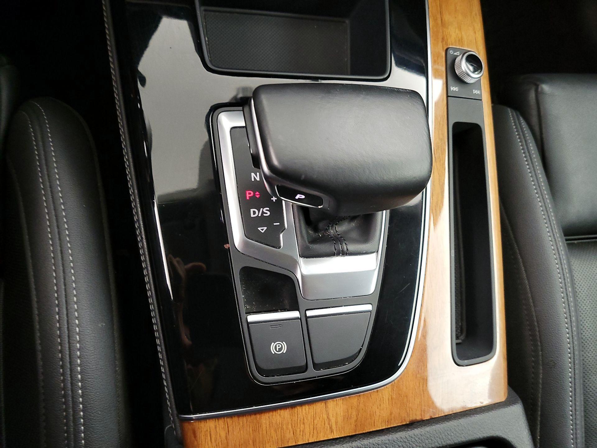 Thumbnail: 2021 Audi Q5 - 18