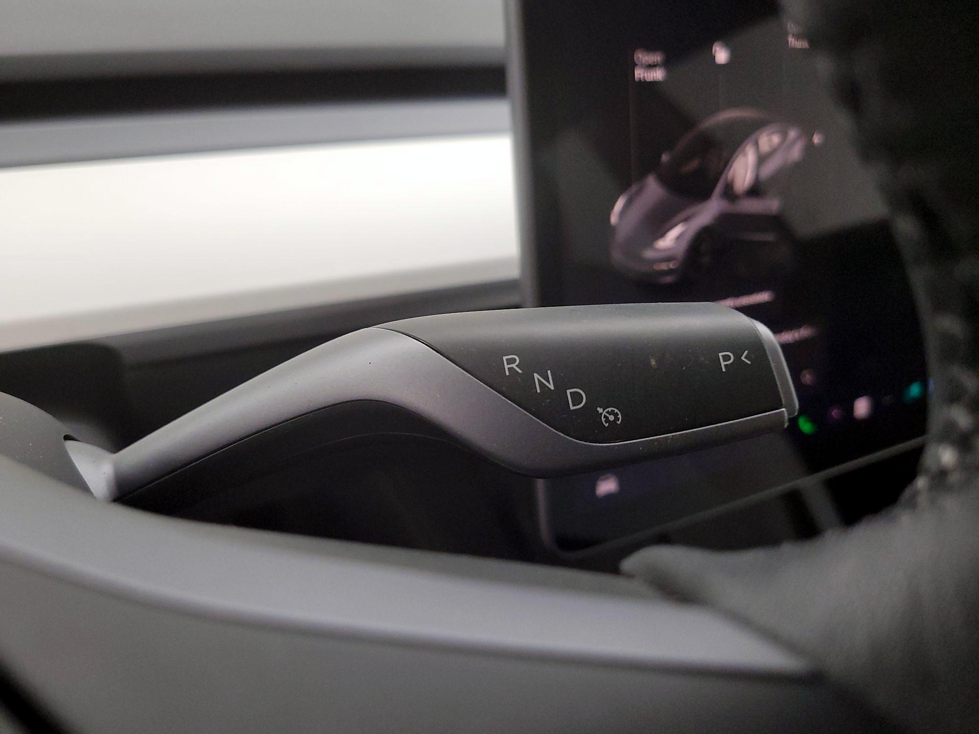 Thumbnail: 2023 Tesla Model 3 - 17
