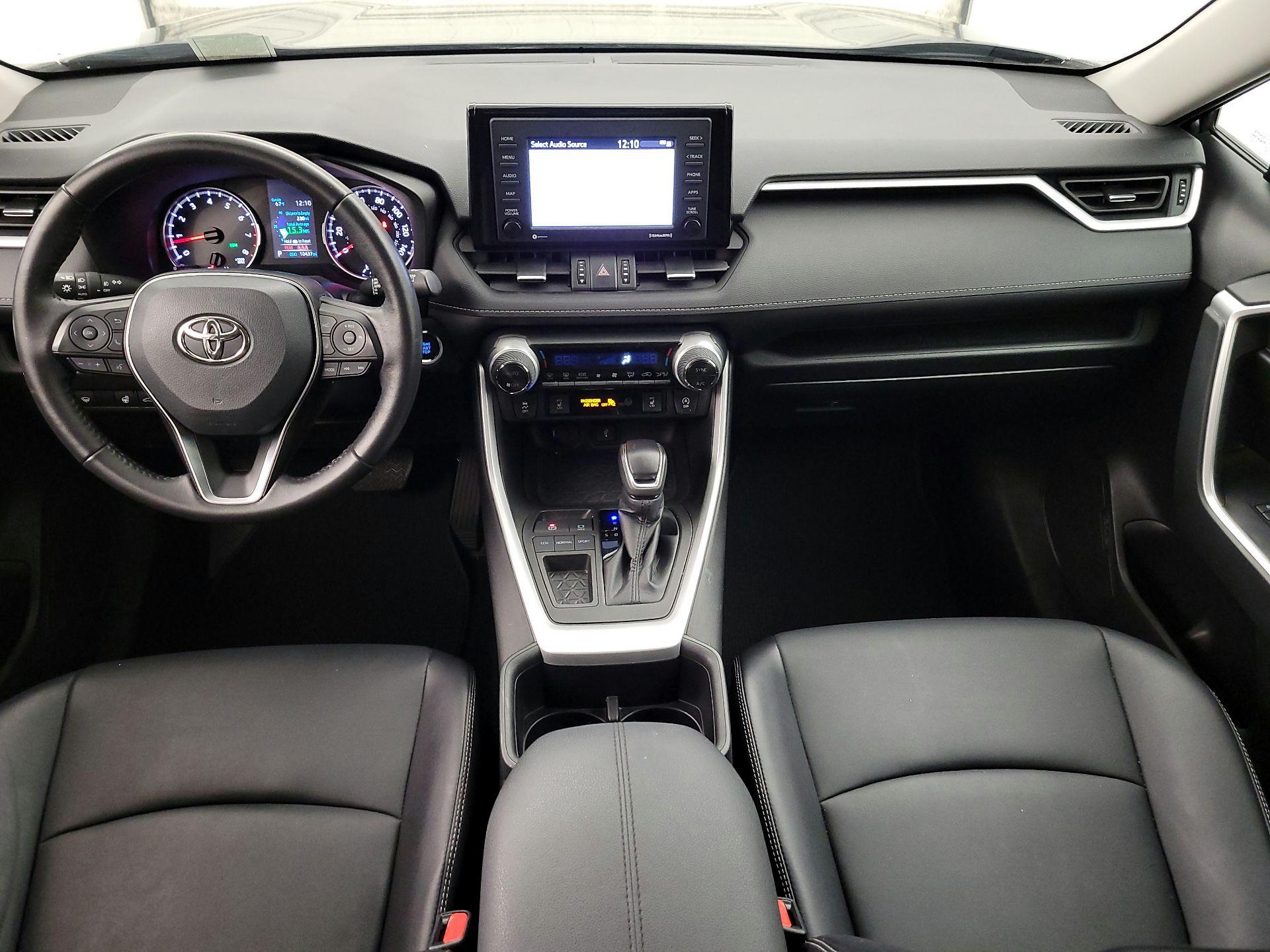 Thumbnail: 2022 Toyota RAV4 - 9