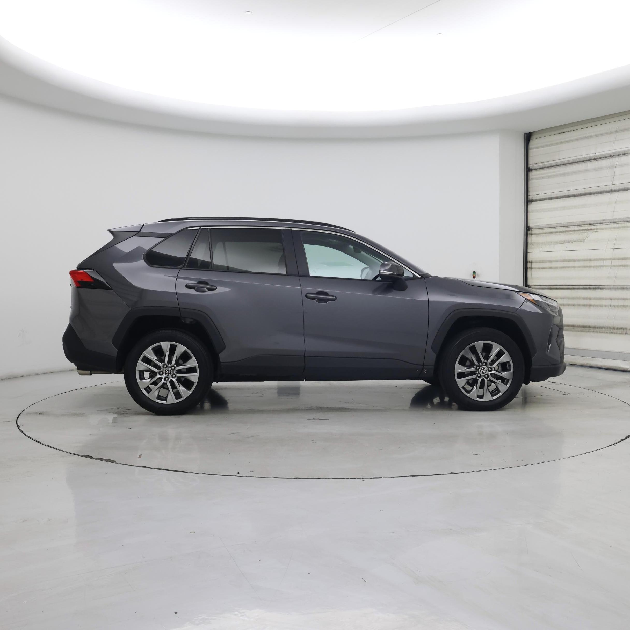 Thumbnail: 2022 Toyota RAV4 - 7
