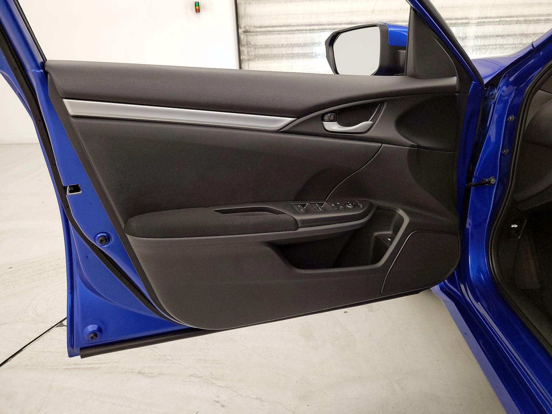 Thumbnail: 2020 Honda Civic - 12