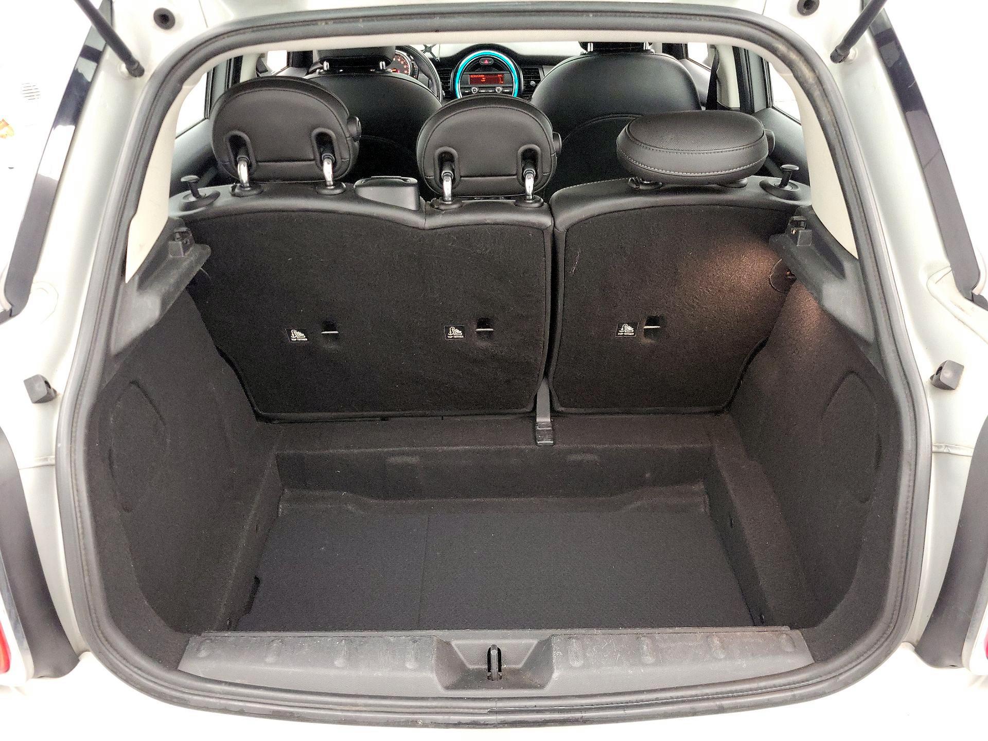 Thumbnail: 2016 MINI Cooper Hardtop - 20