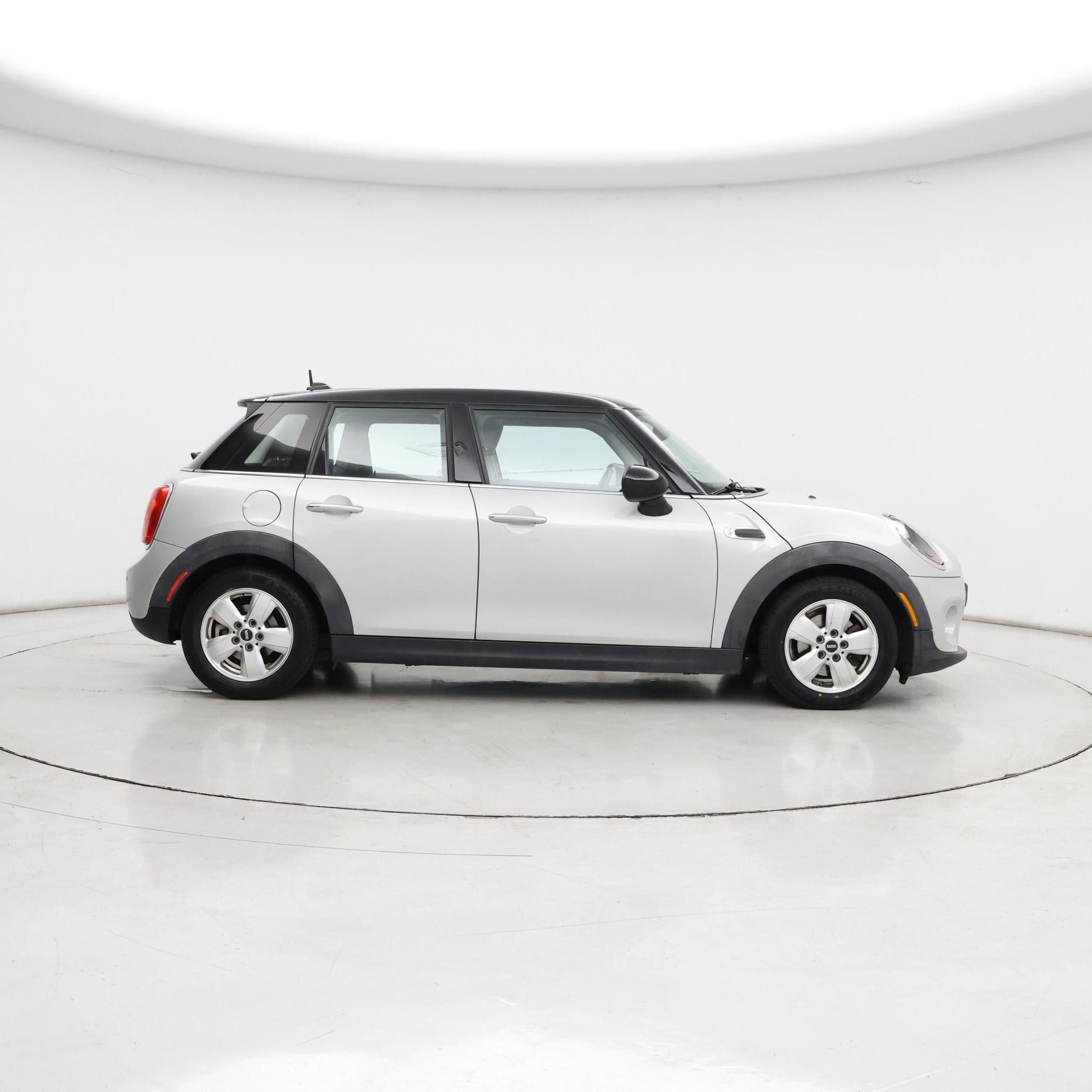 Thumbnail: 2016 MINI Cooper Hardtop - 7