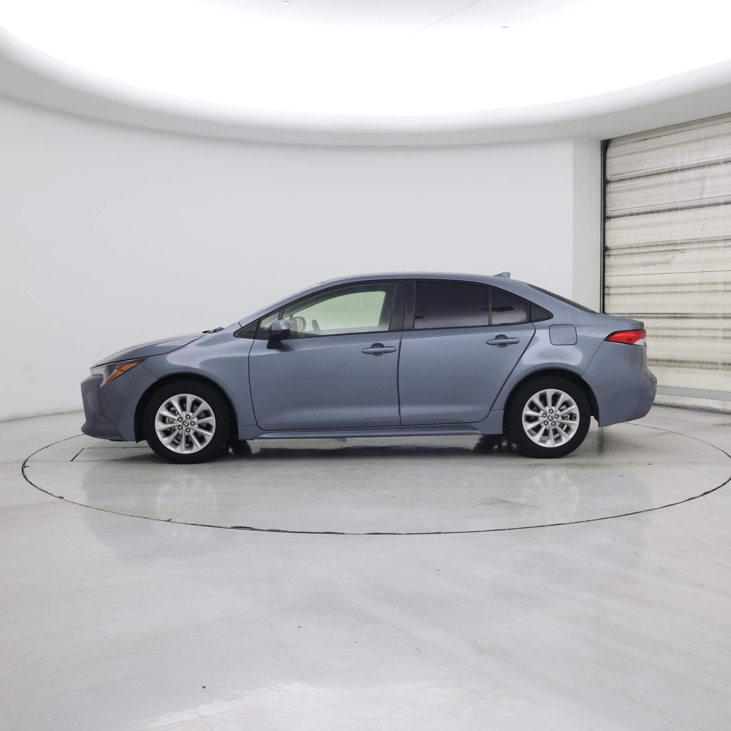 Thumbnail: 2022 Toyota Corolla - 3