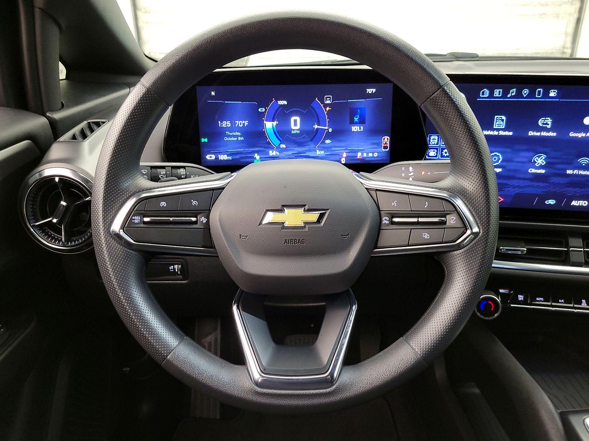 Thumbnail: 2025 Chevrolet Equinox - 10