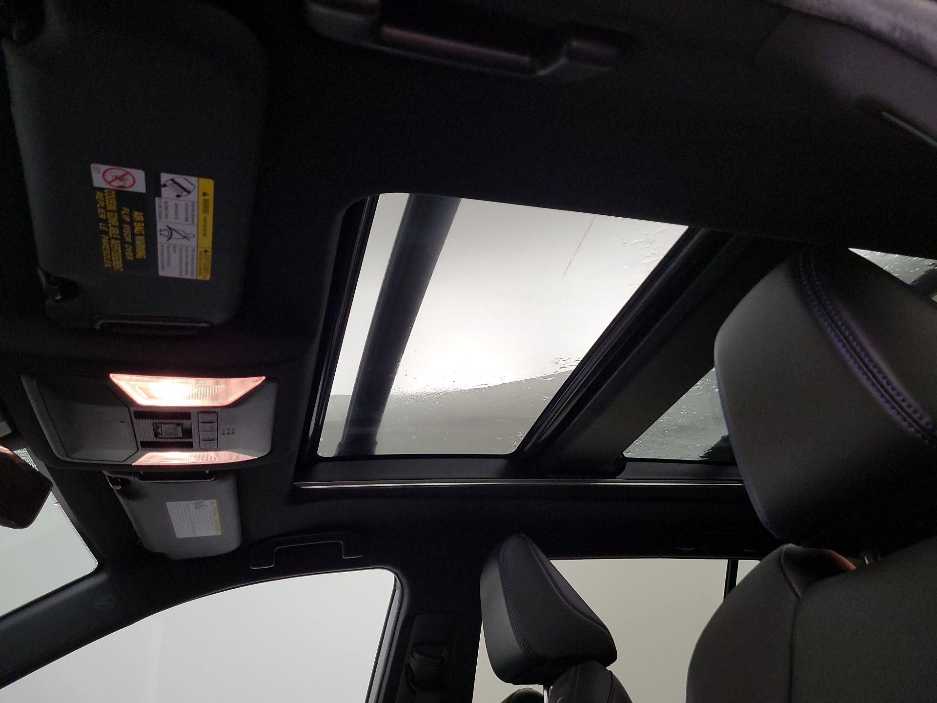 Thumbnail: 2021 Toyota RAV4 - 17