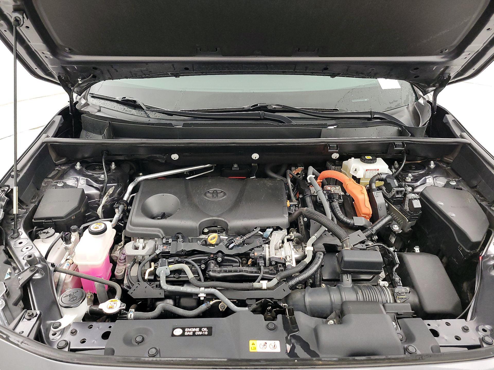 Thumbnail: 2021 Toyota RAV4 - 19