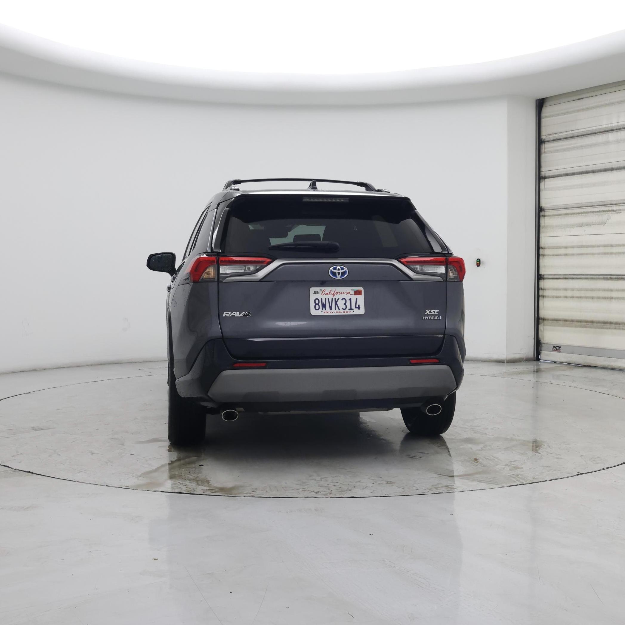 Thumbnail: 2021 Toyota RAV4 - 6