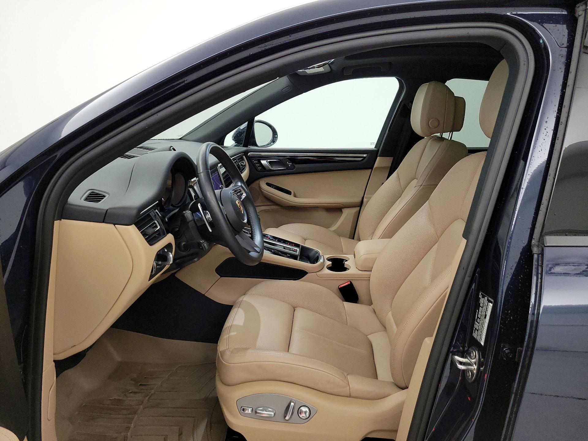 Thumbnail: 2023 Porsche Macan - 11
