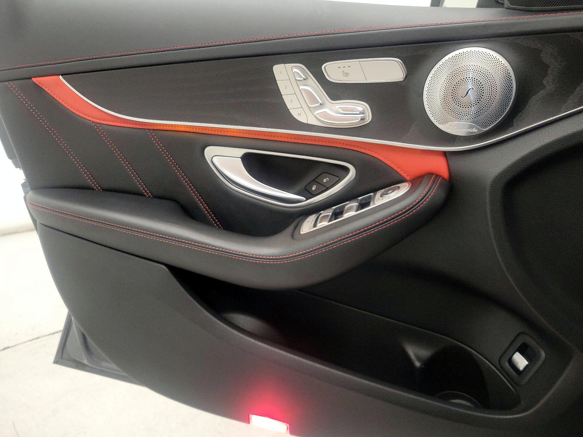Thumbnail: 2016 Mercedes-Benz C-Class - 12