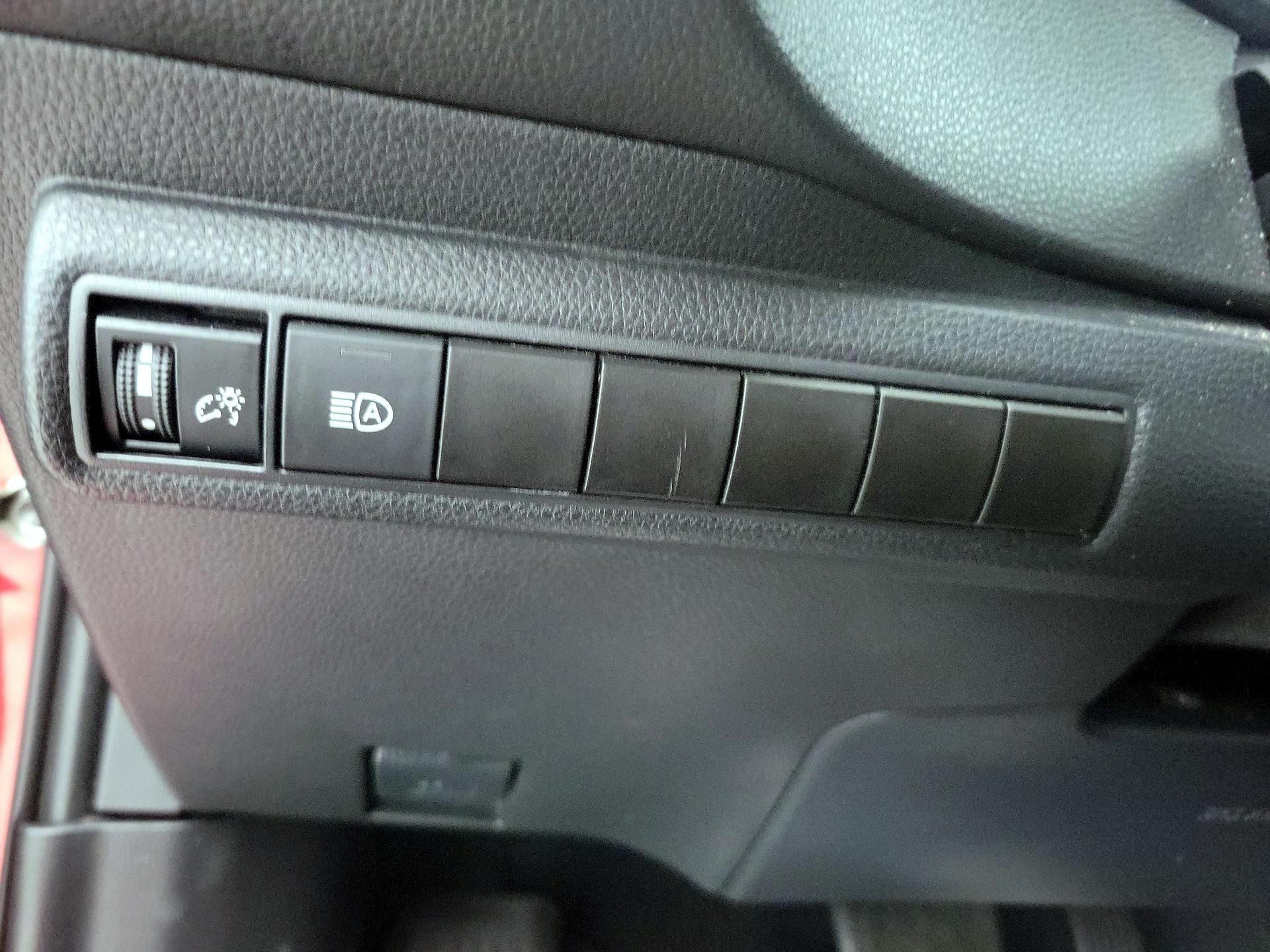 Thumbnail: 2021 Toyota Corolla - 13