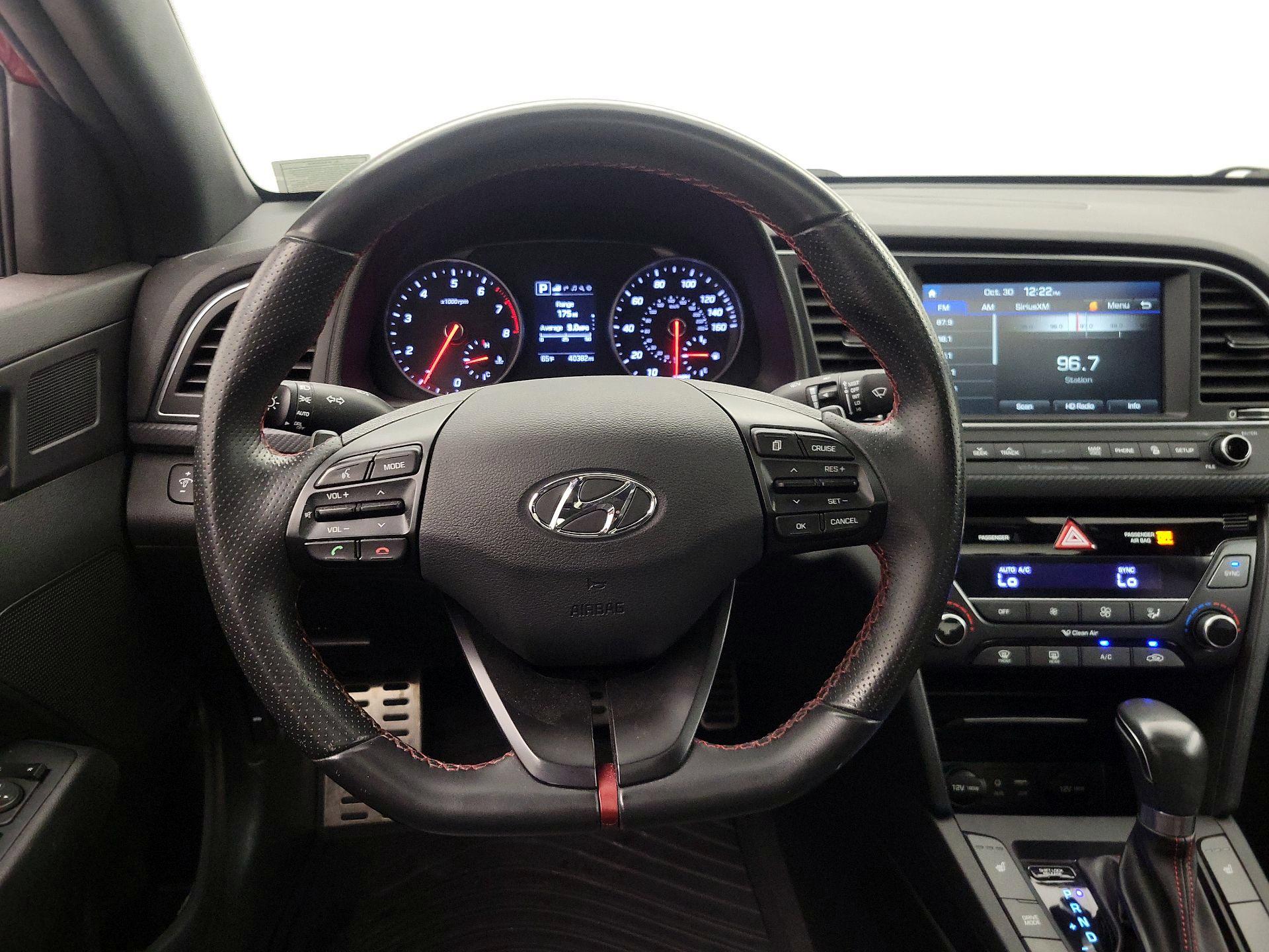 Thumbnail: 2018 Hyundai Elantra - 10