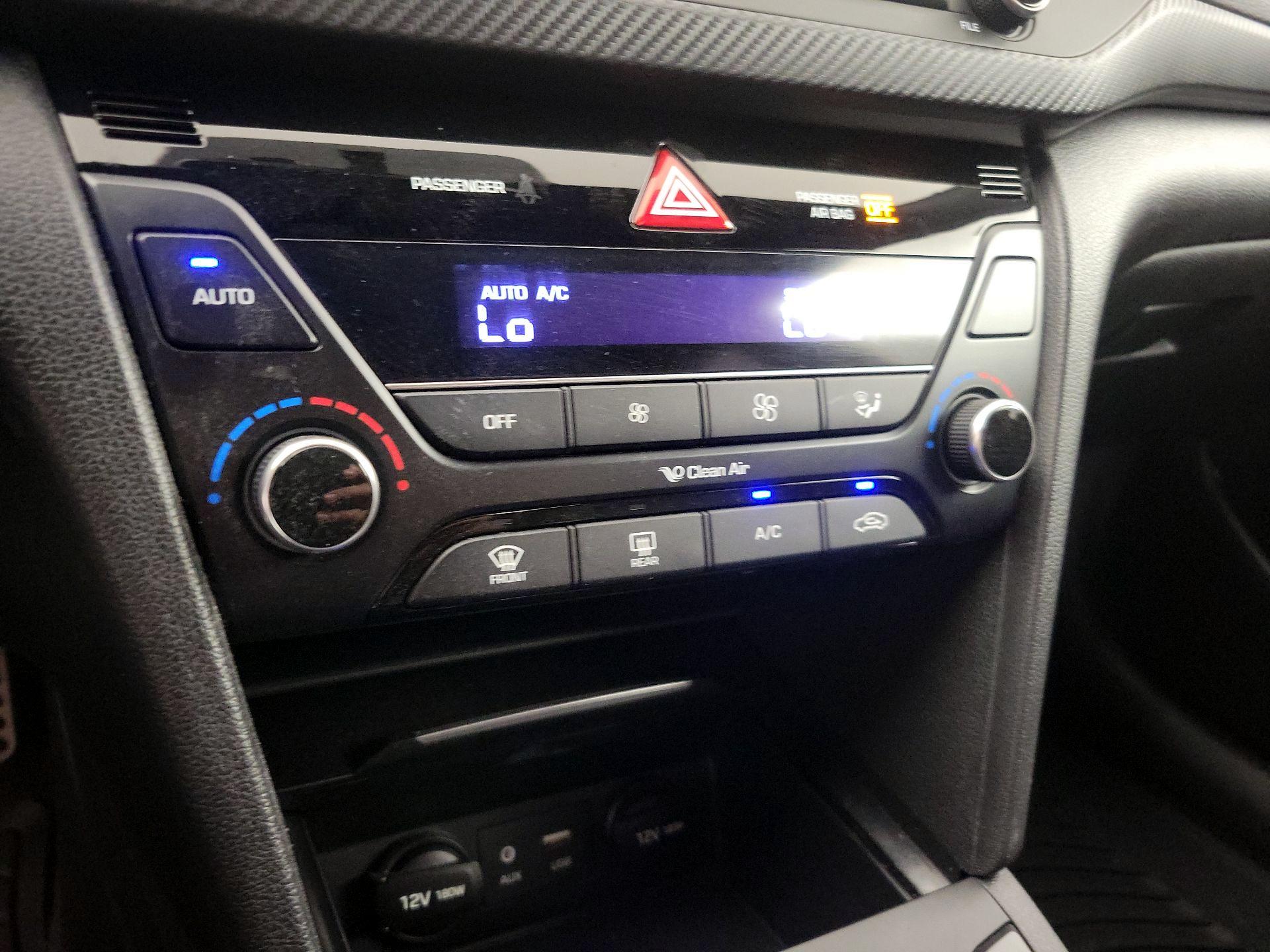 Thumbnail: 2018 Hyundai Elantra - 17