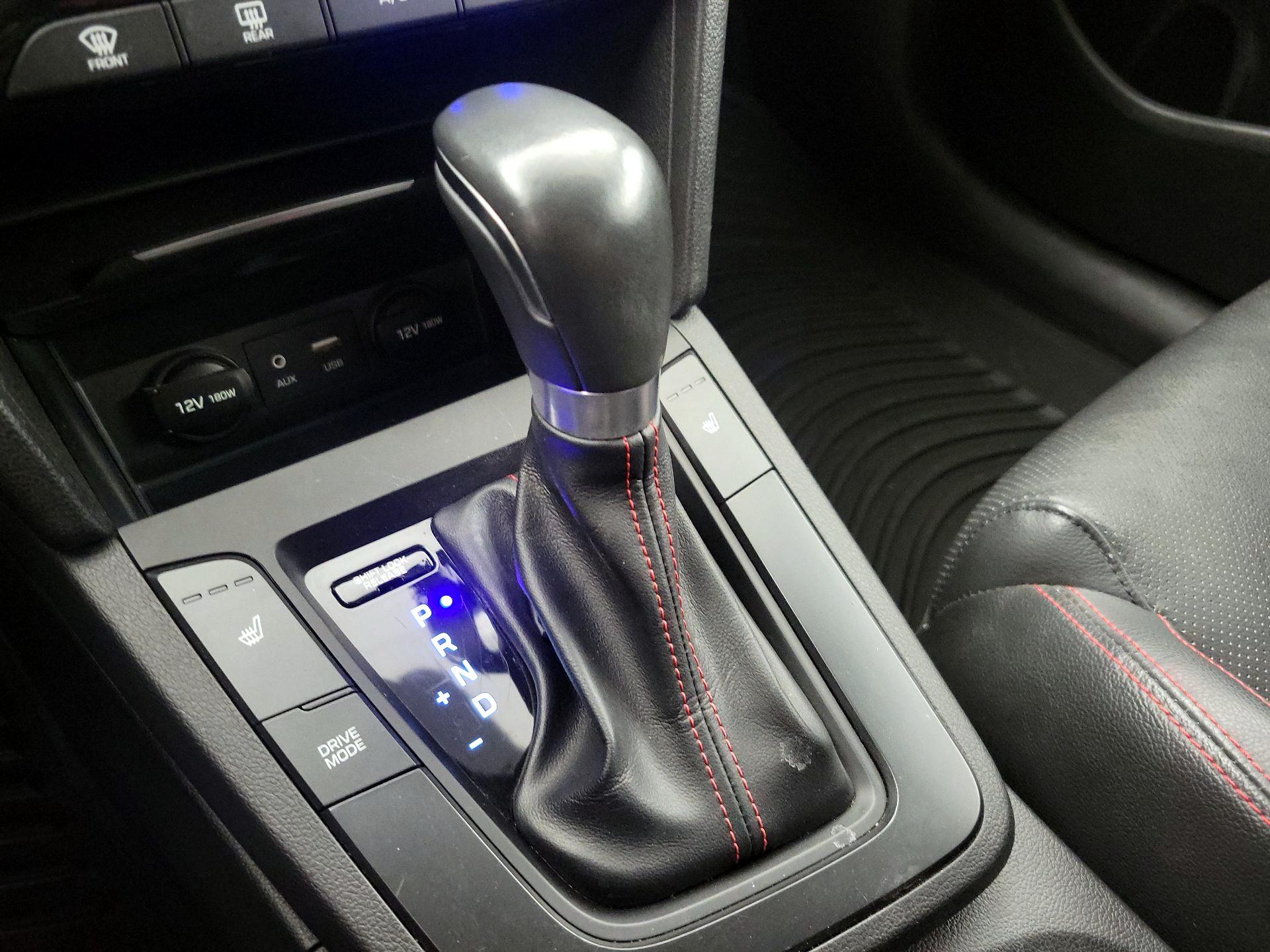 Thumbnail: 2018 Hyundai Elantra - 18