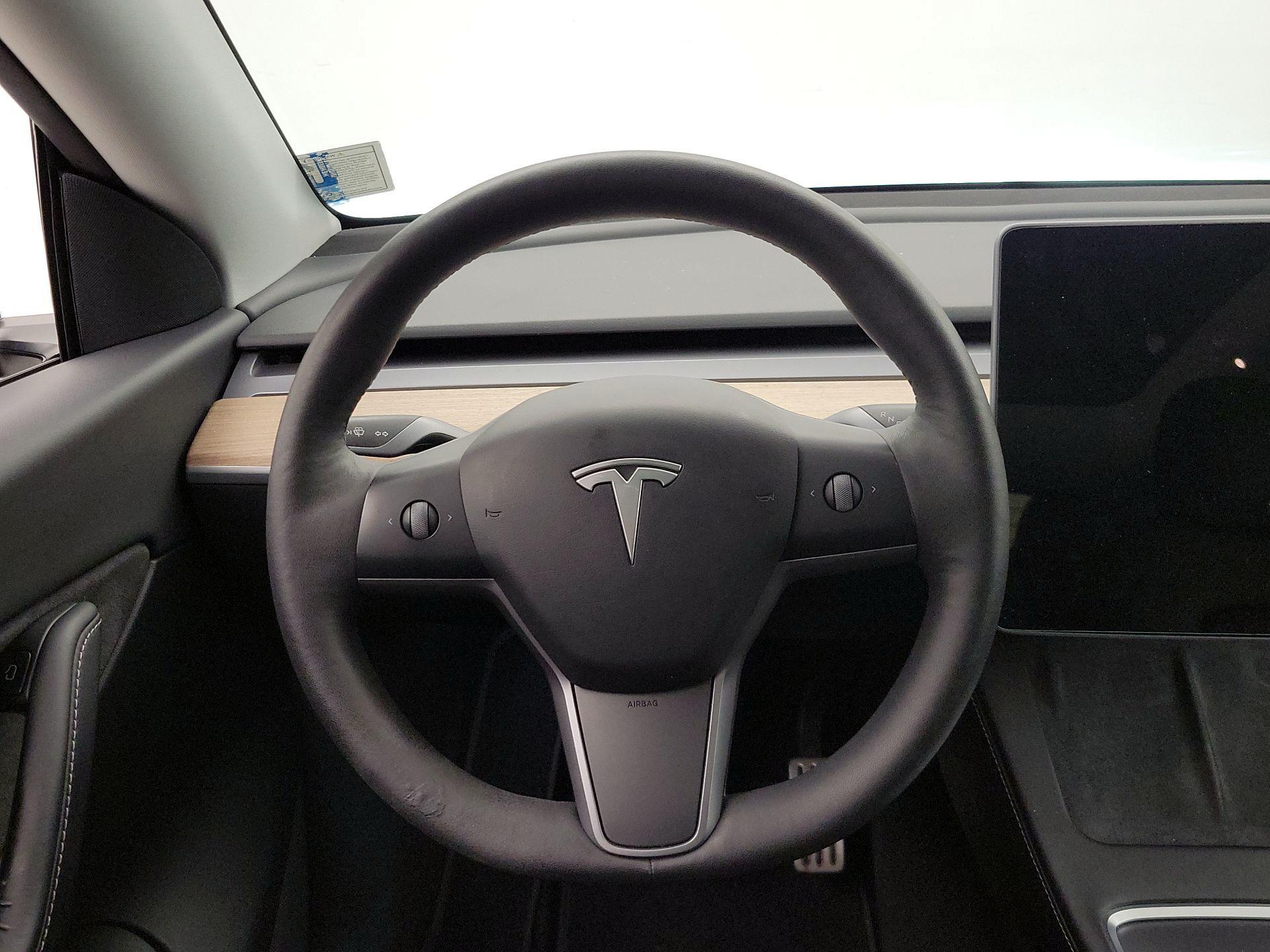 Thumbnail: 2022 Tesla Model Y - 10