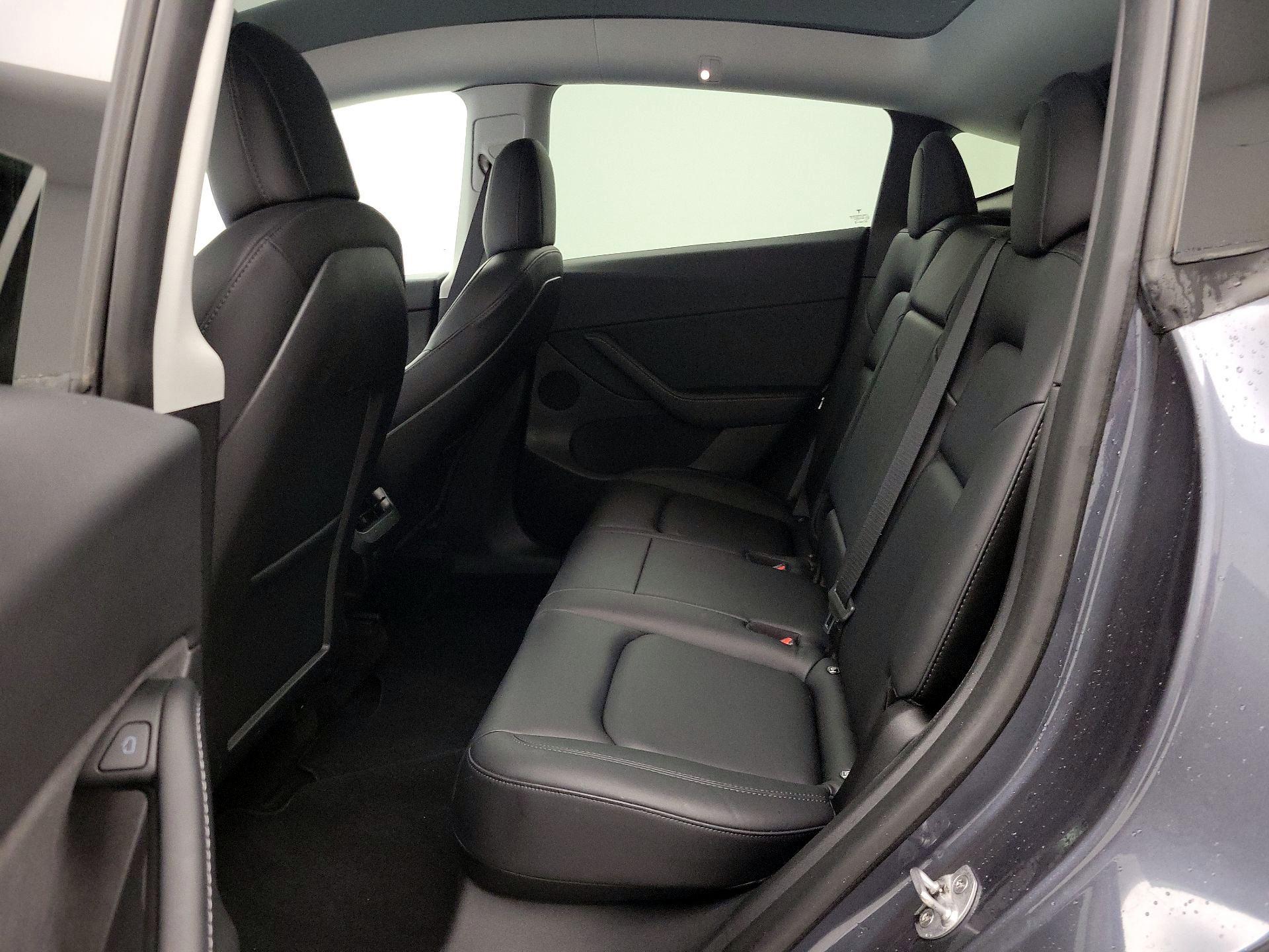 Thumbnail: 2022 Tesla Model Y - 19