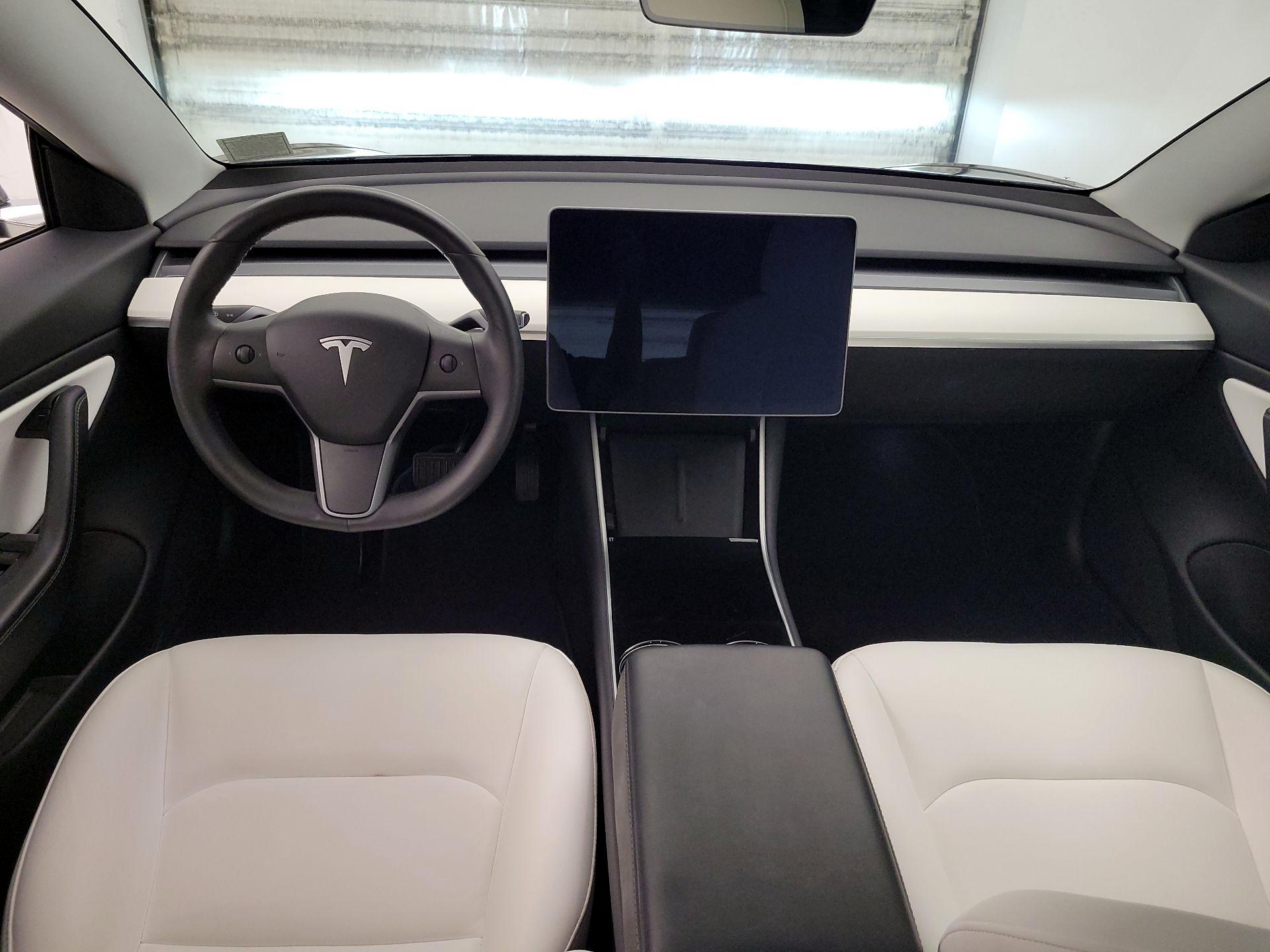 Thumbnail: 2020 Tesla Model 3 - 9