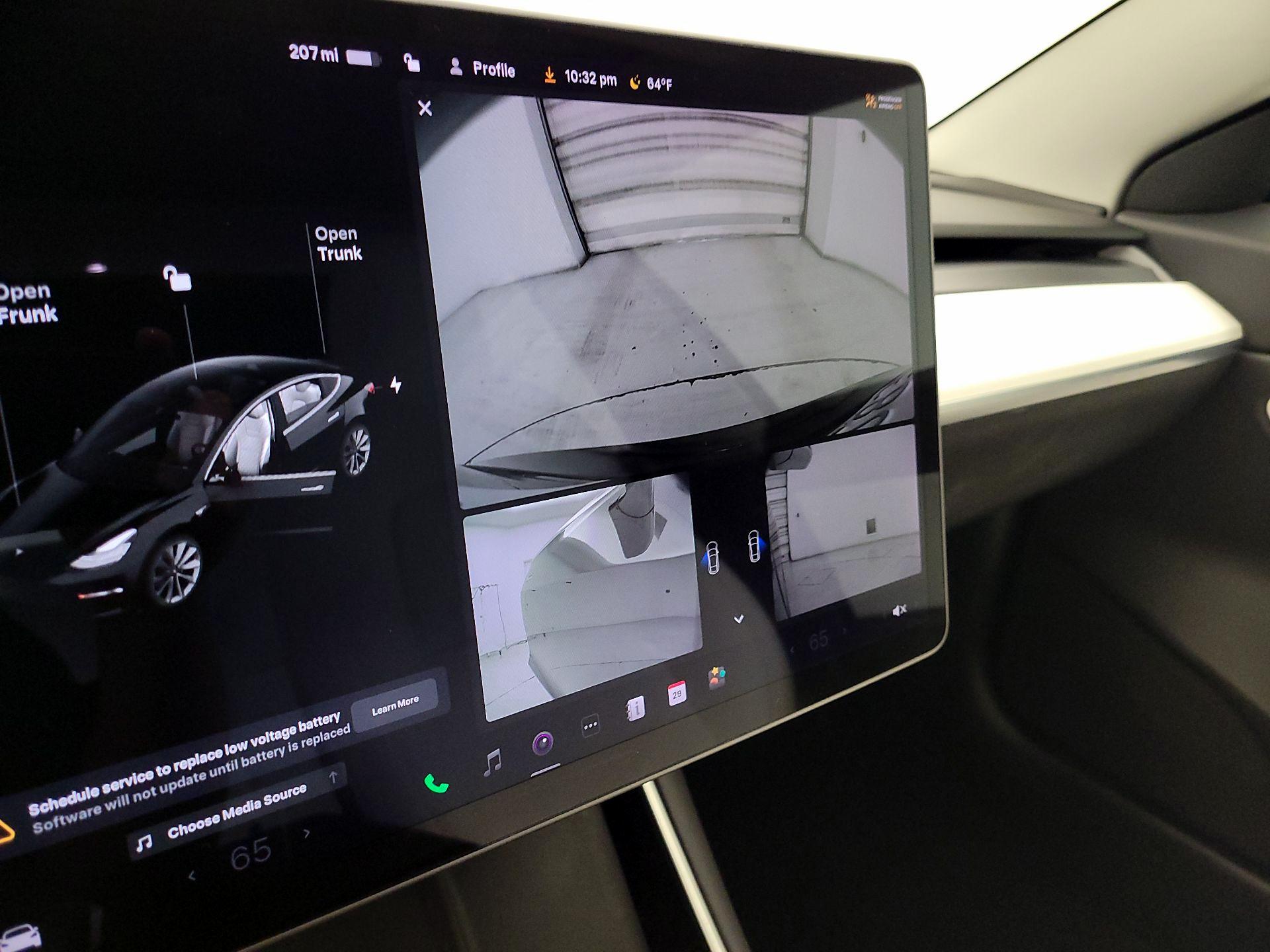 Thumbnail: 2020 Tesla Model 3 - 14