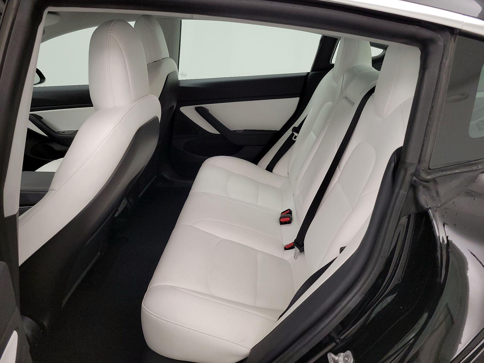 Thumbnail: 2020 Tesla Model 3 - 19