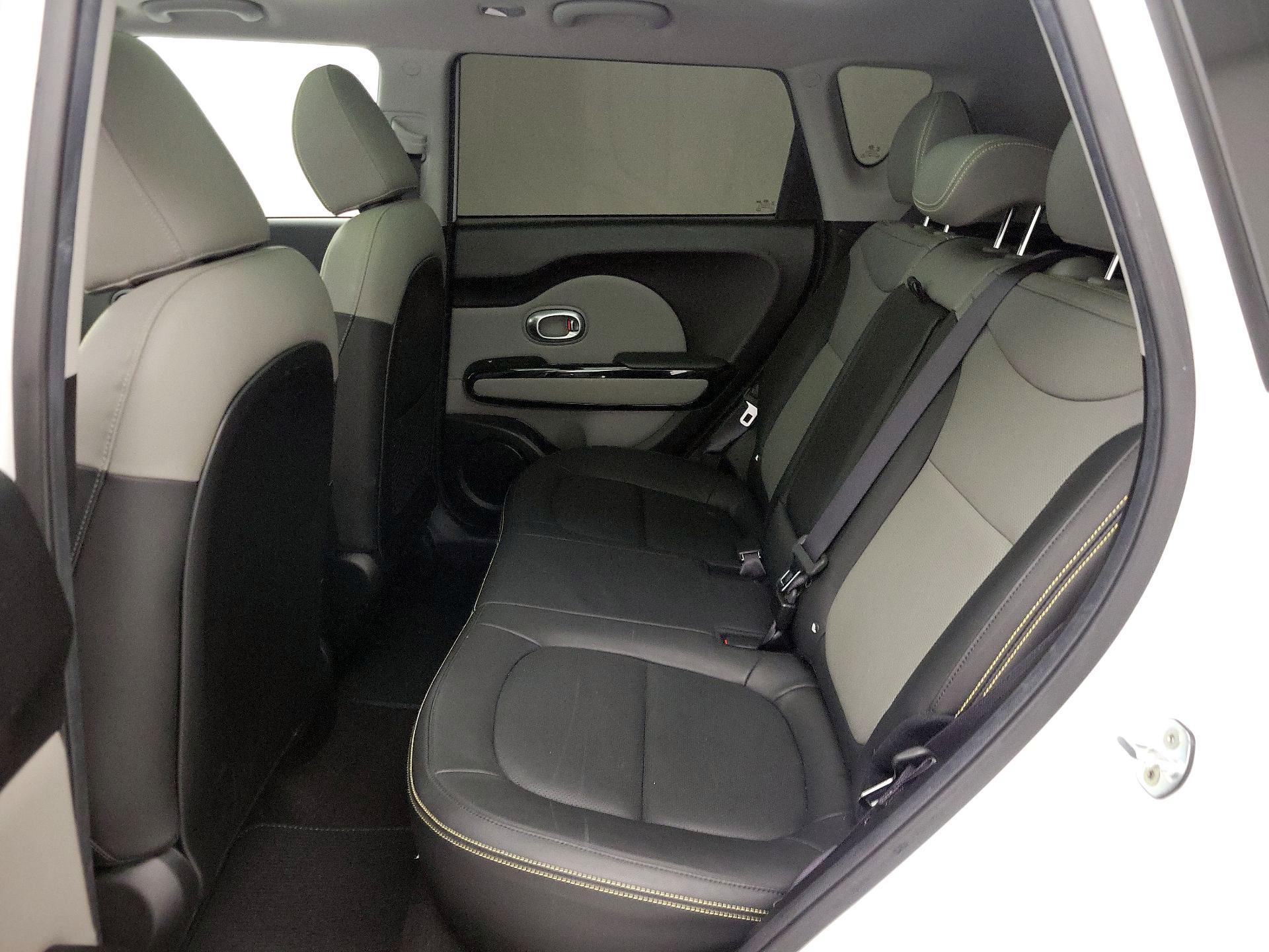 Thumbnail: 2016 Kia Soul - 20