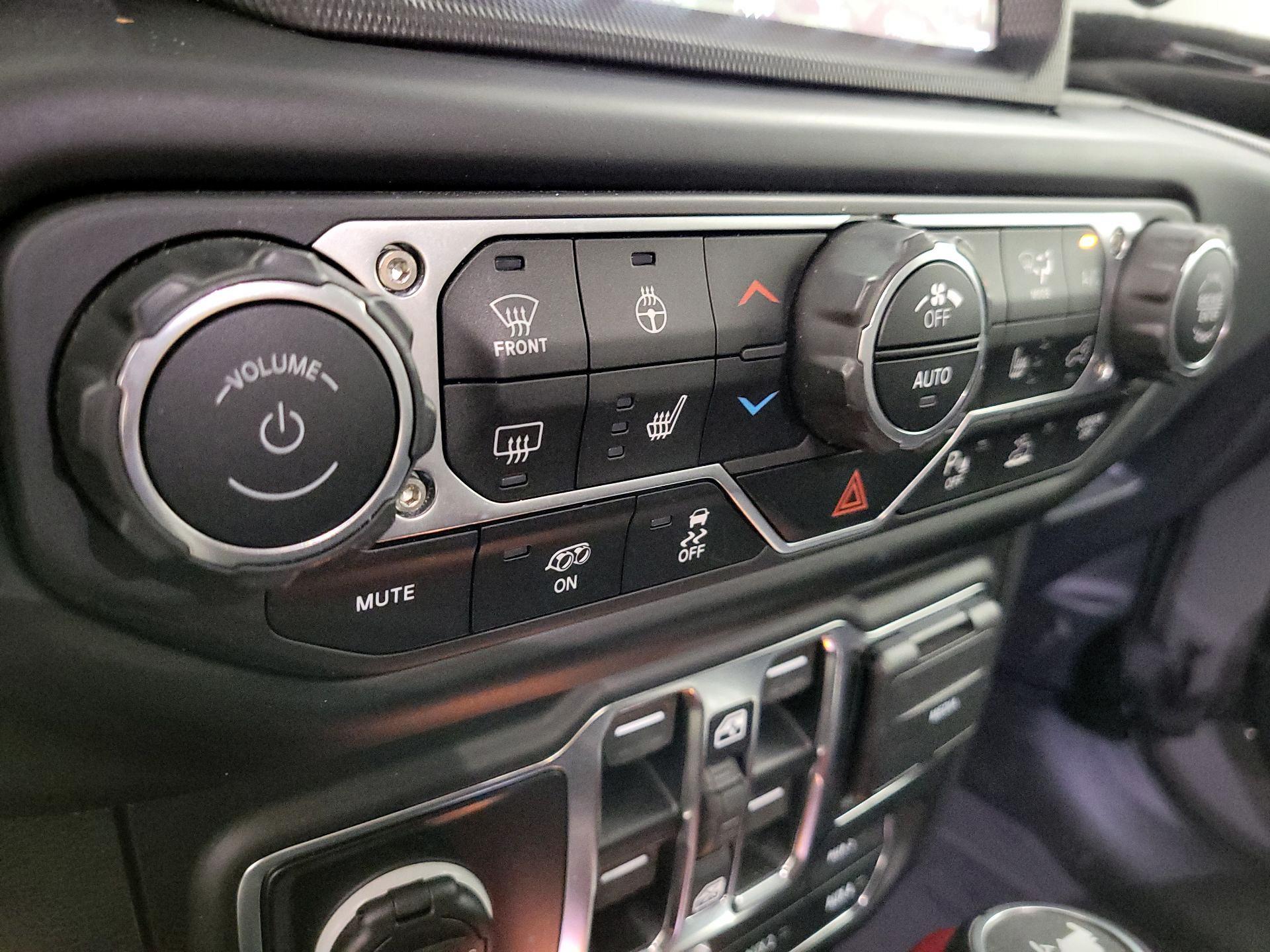 Thumbnail: 2021 Jeep Wrangler - 17