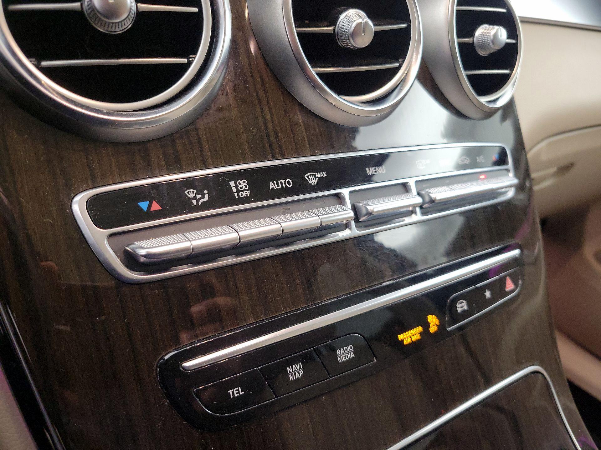 Thumbnail: 2020 Mercedes-Benz GLC - 16