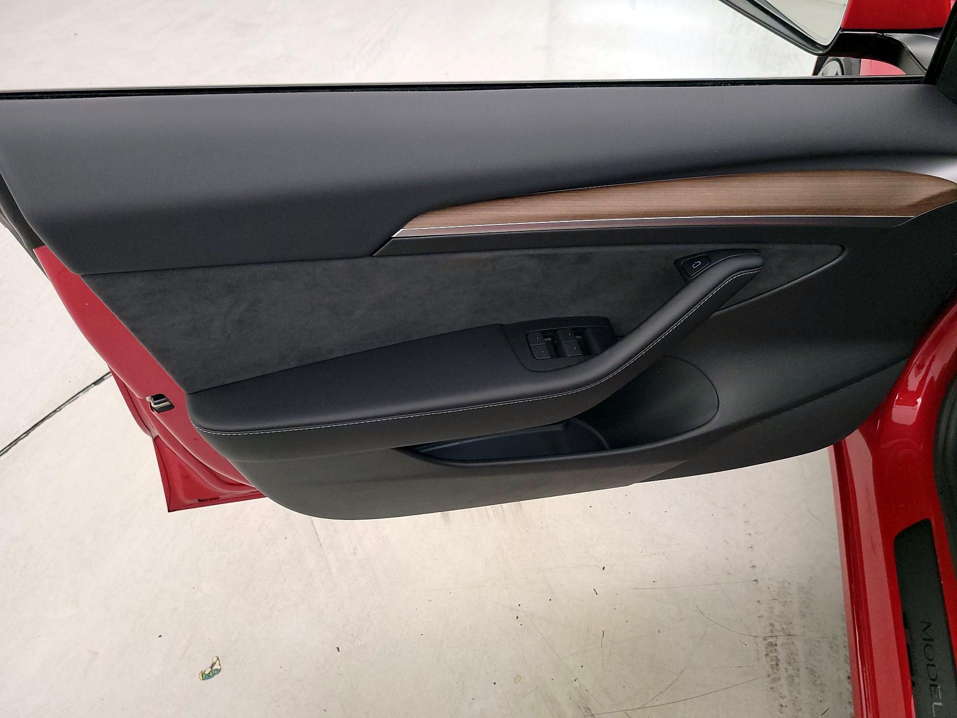 Thumbnail: 2022 Tesla Model 3 - 12