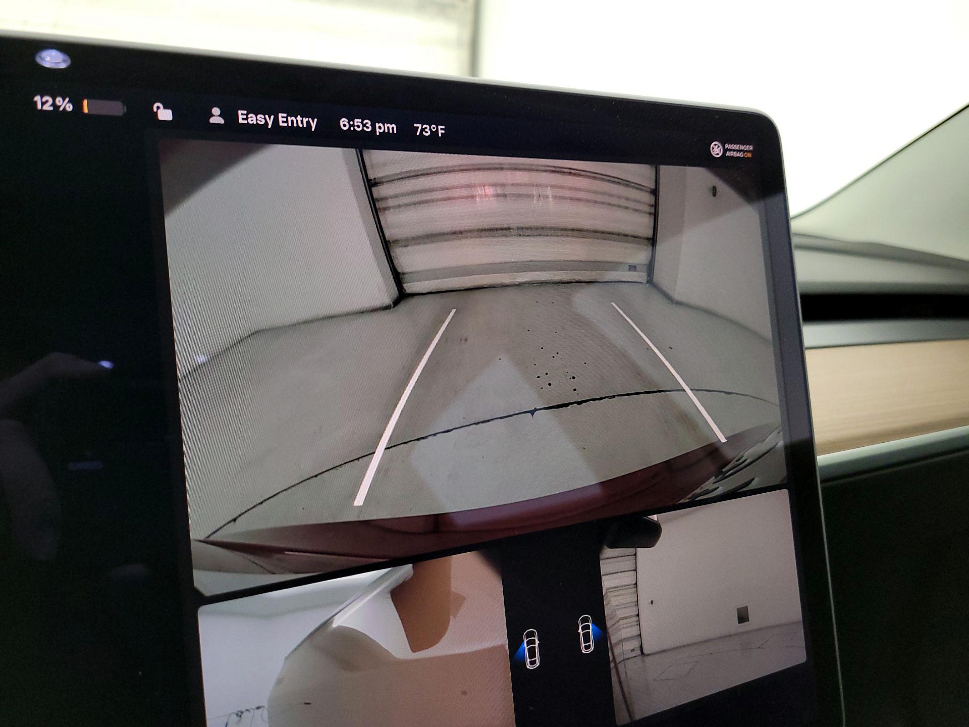 Thumbnail: 2022 Tesla Model 3 - 14
