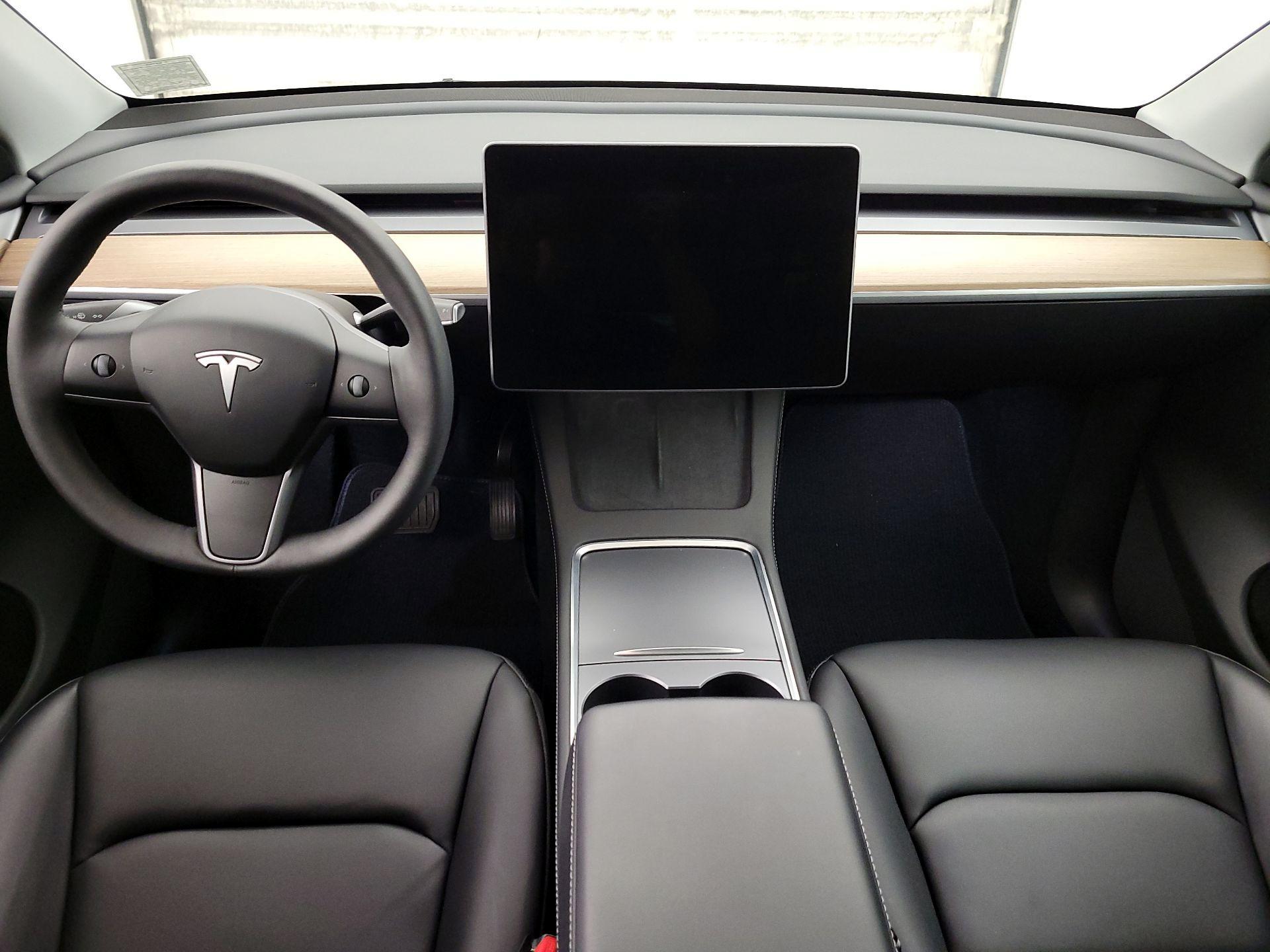 Thumbnail: 2024 Tesla Model Y - 9