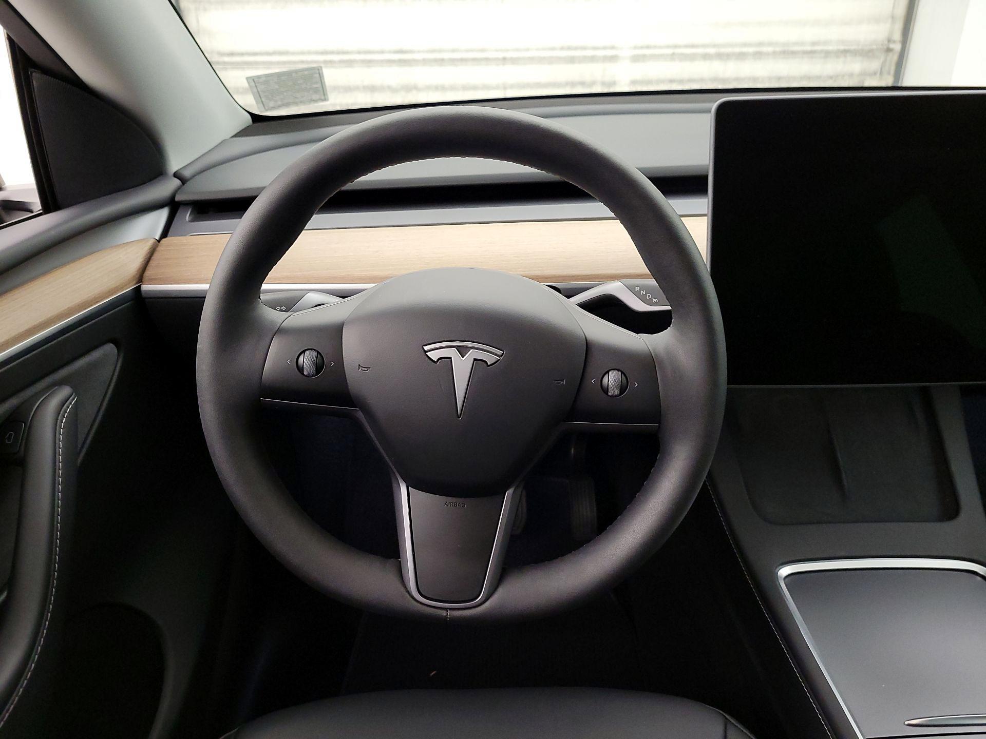 Thumbnail: 2024 Tesla Model Y - 10