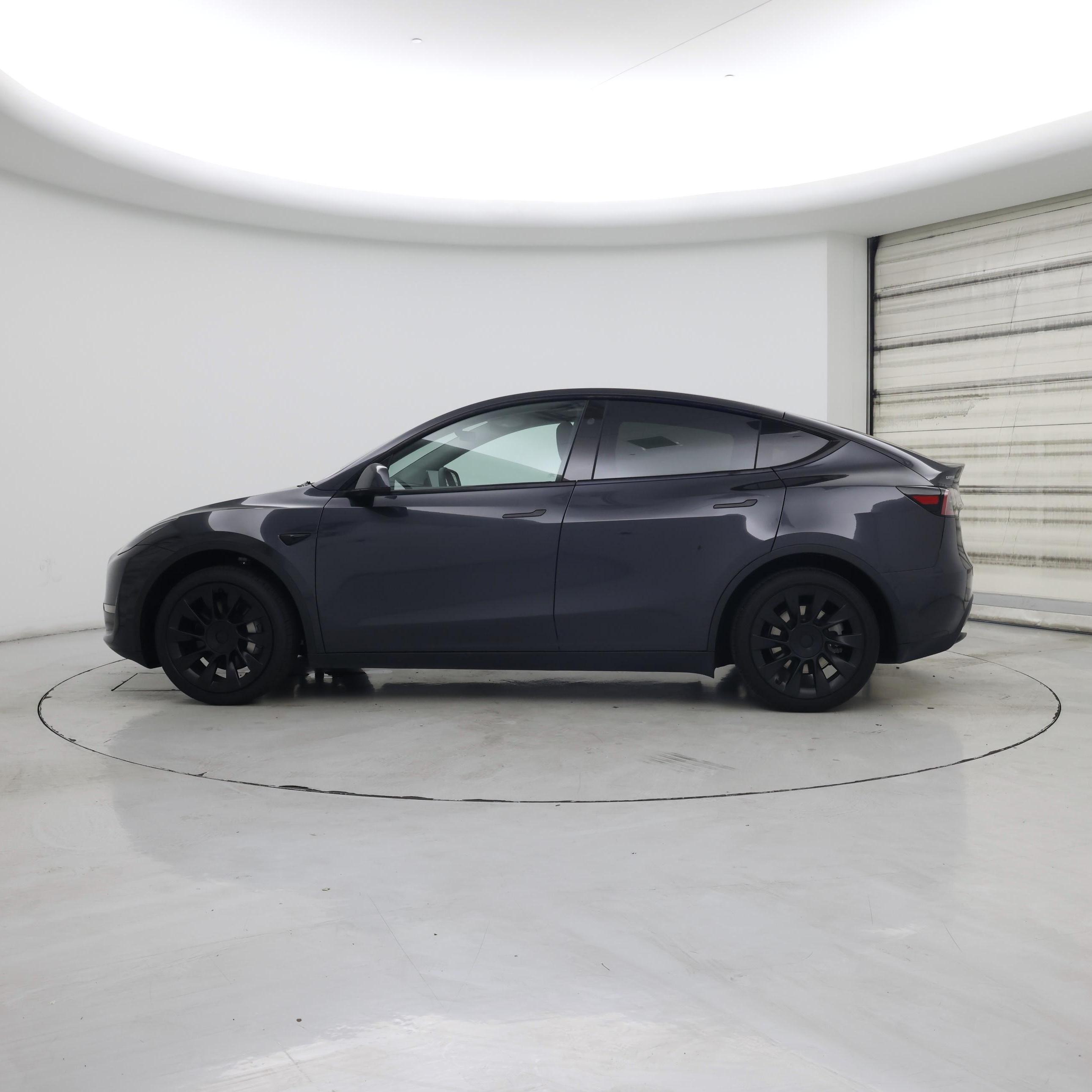 Thumbnail: 2024 Tesla Model Y - 3