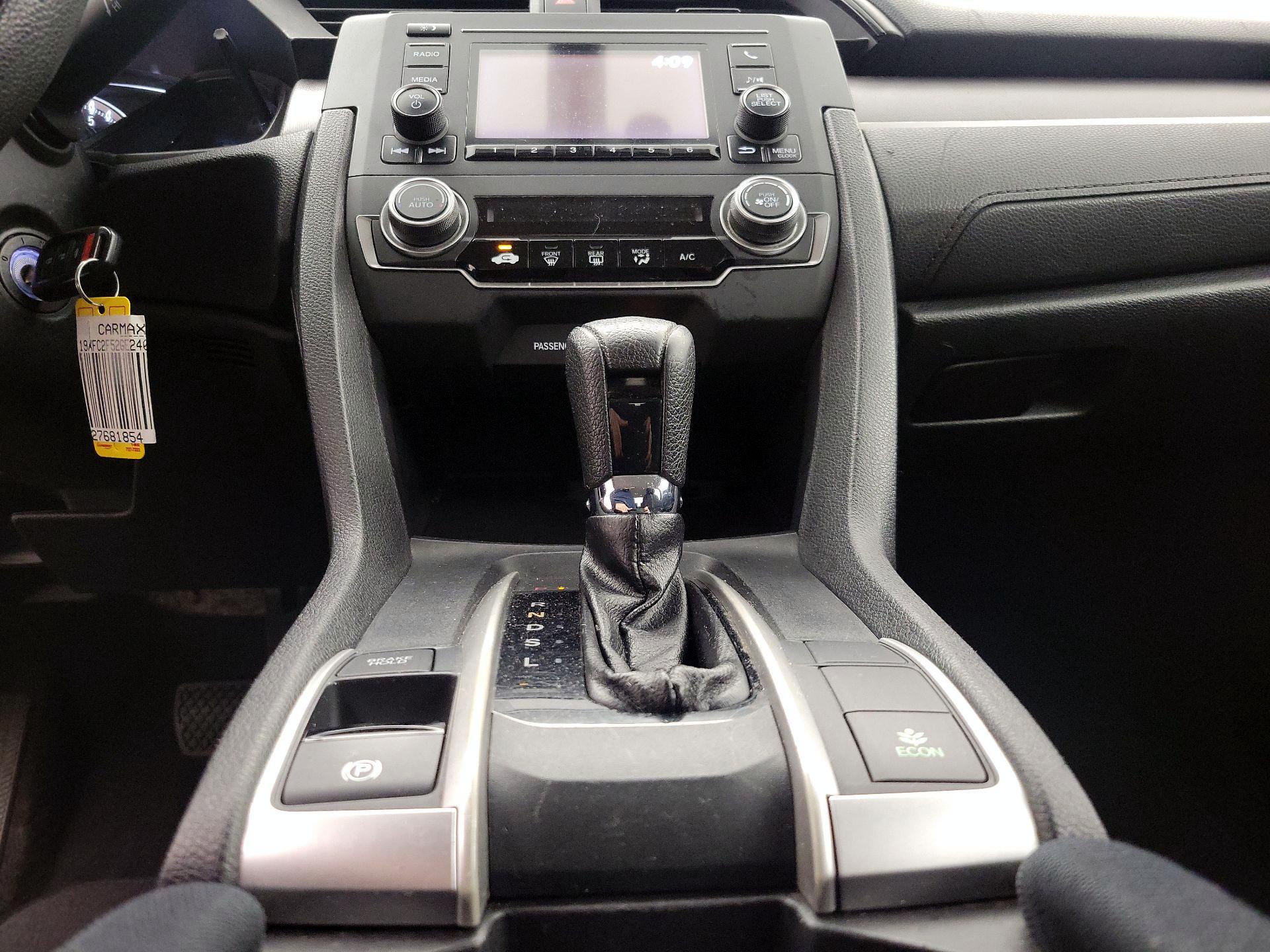 Thumbnail: 2016 Honda Civic - 17