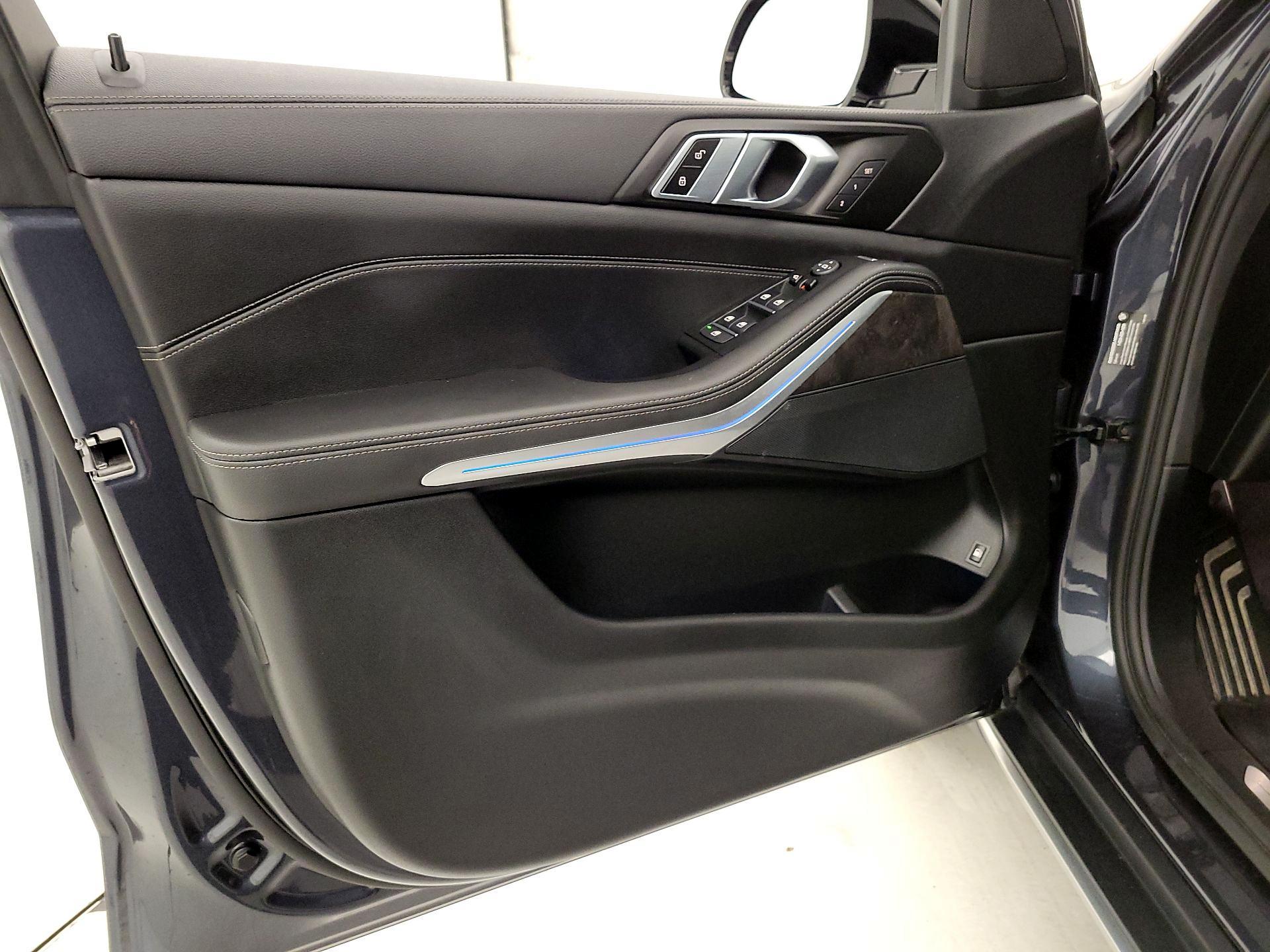Thumbnail: 2022 BMW X5 - 12