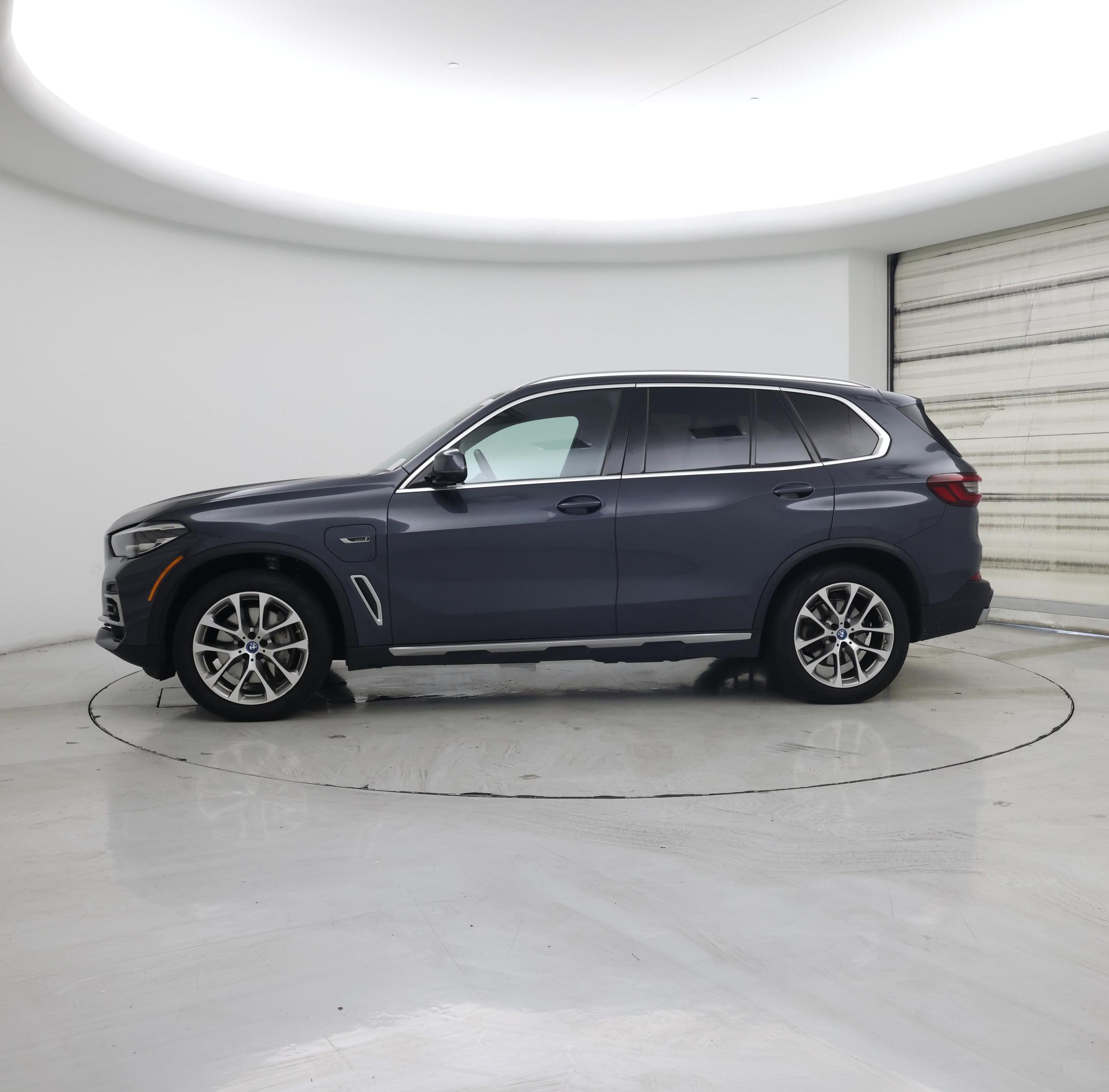 Thumbnail: 2022 BMW X5 - 3