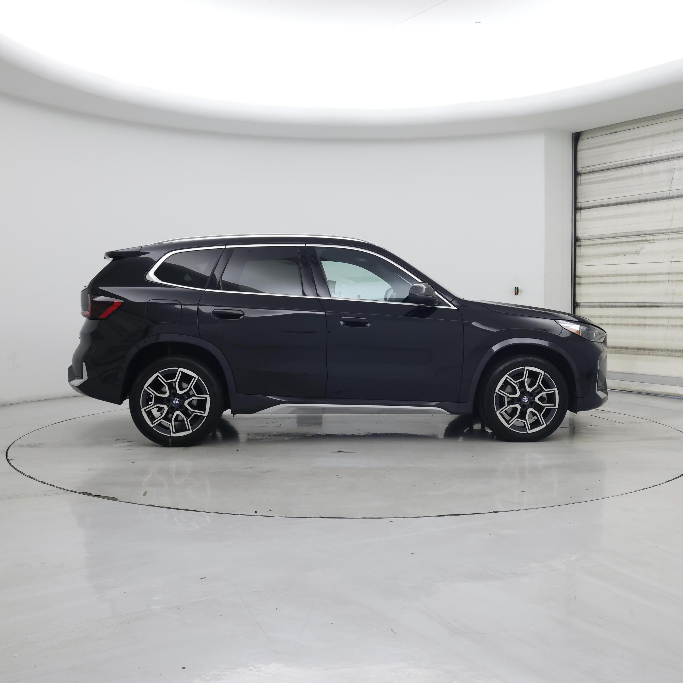 Thumbnail: 2023 BMW X1 - 7