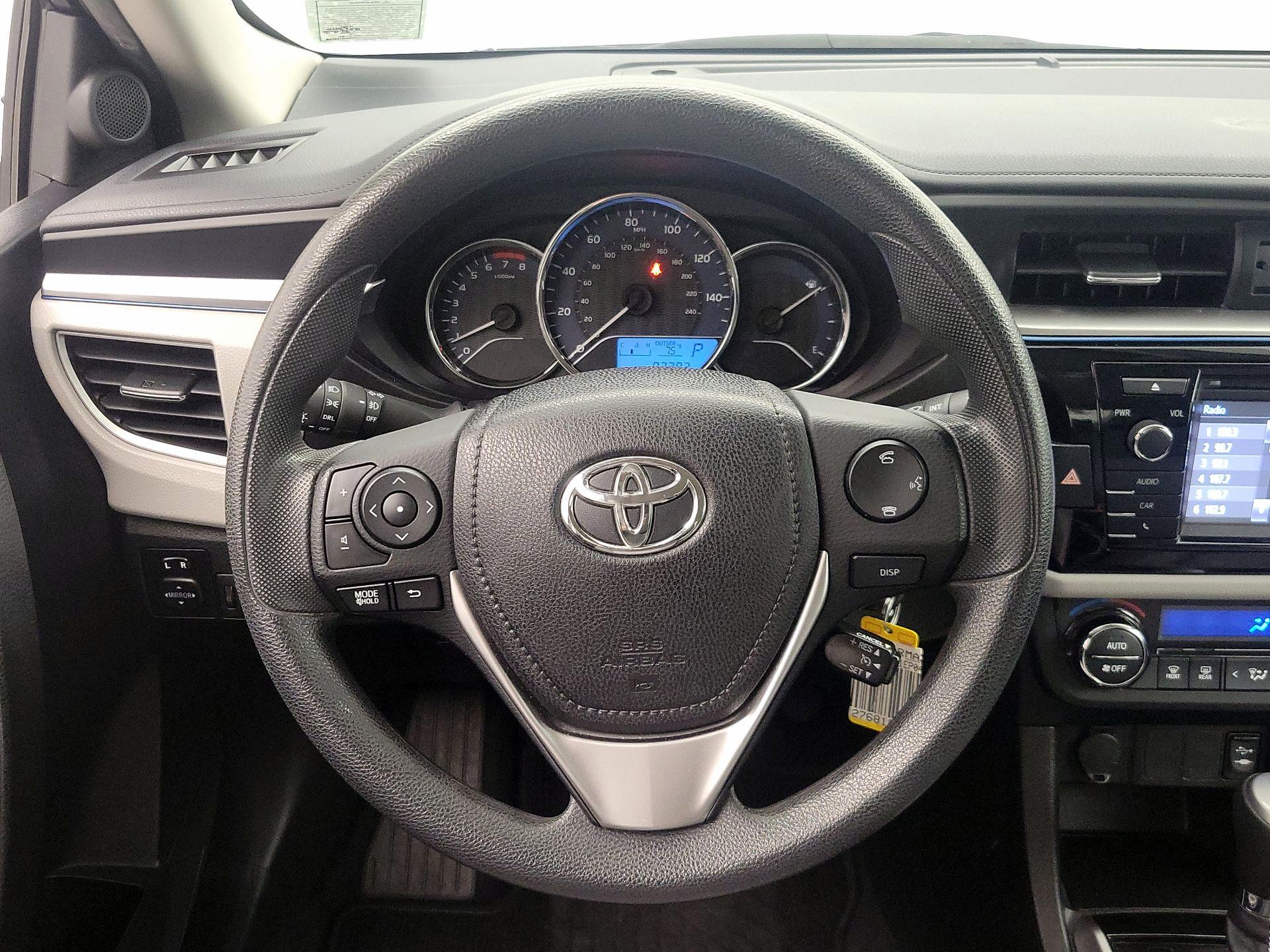 Thumbnail: 2014 Toyota Corolla - 10