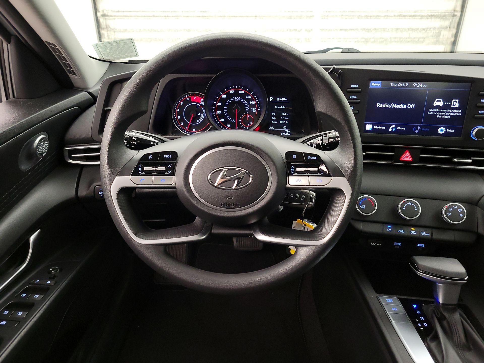 Thumbnail: 2021 Hyundai Elantra - 10