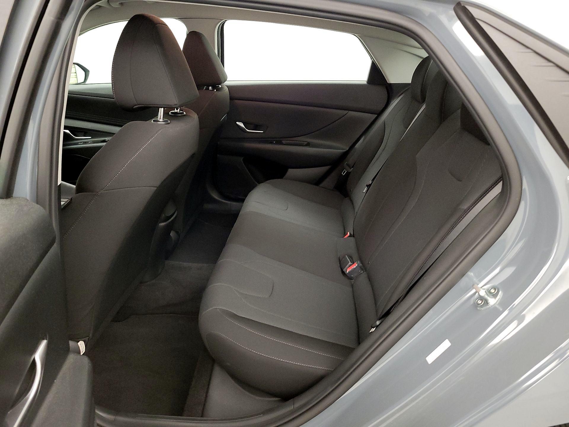 Thumbnail: 2021 Hyundai Elantra - 19